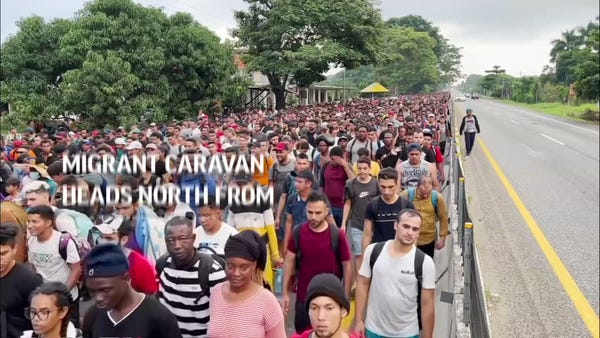 Migrant caravan heads north from southern Mexico