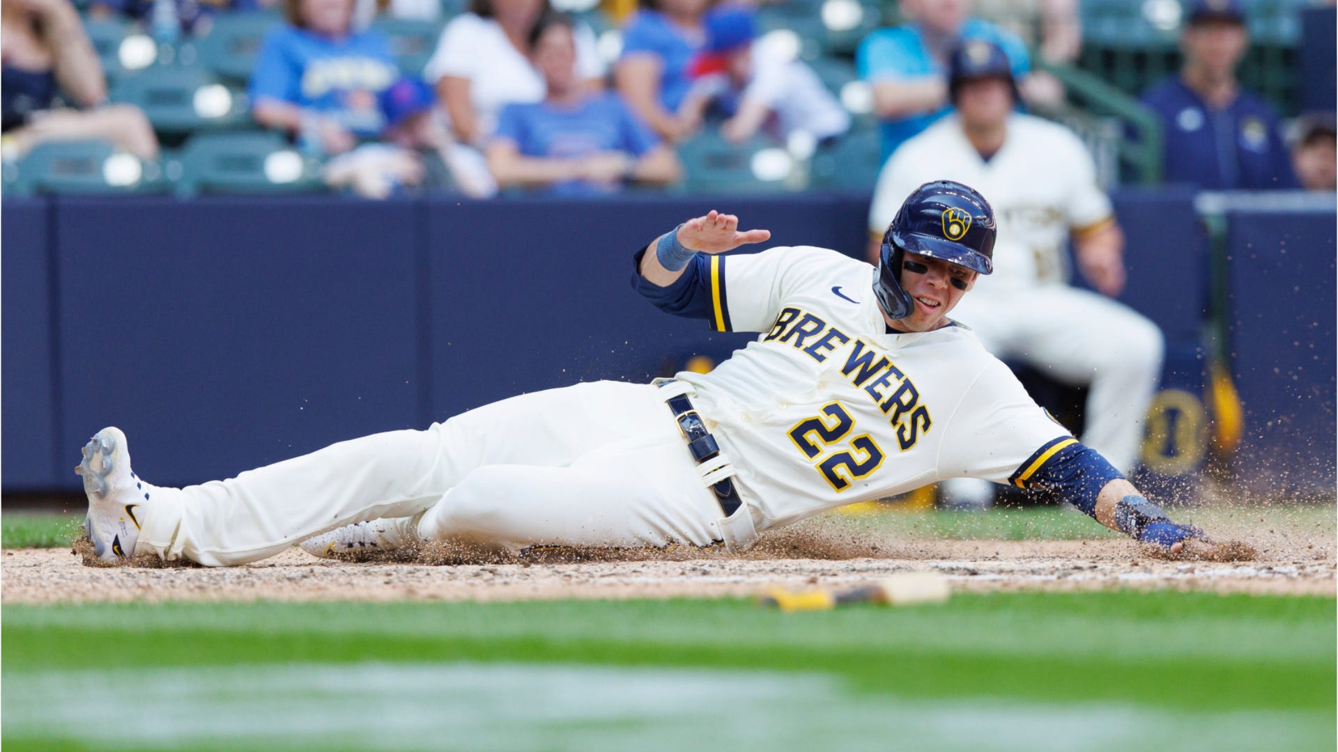 Yelich, Woodruff spark Brewers to 7-0 victory over Cubs