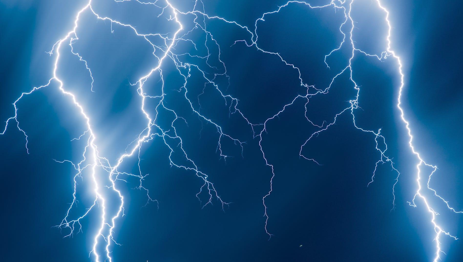 Lightning plays crucial role in cleaning the atmosphere, per new discovery