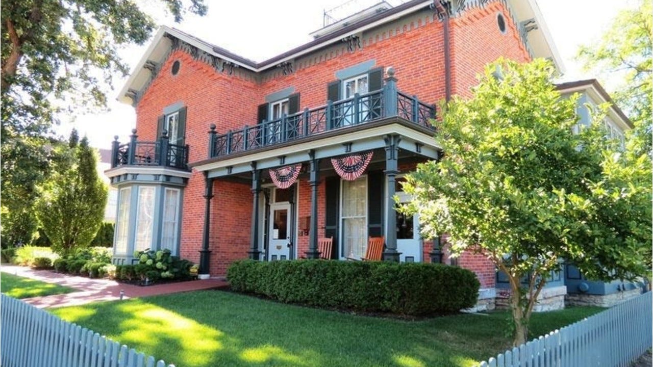 Historic Homes In Indiana 10 Of The Coolest Houses   D403bffa 5f09 49d6 Bb4e 98f127423571 Poster 