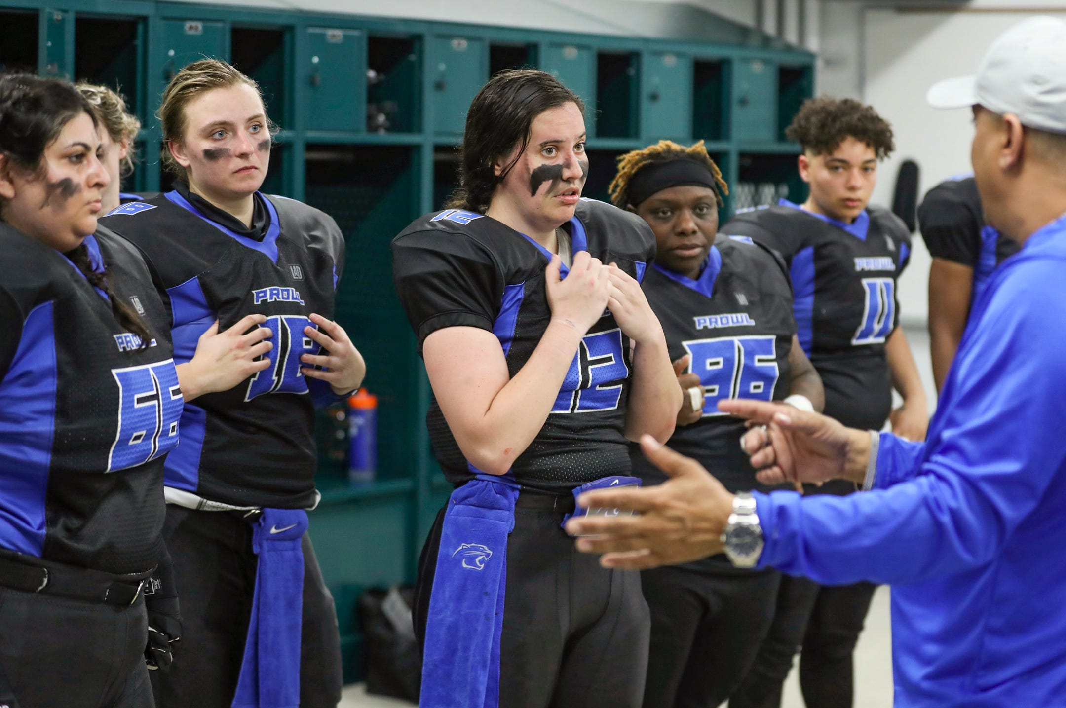 All-women Detroit Prowl tackle football team defies stereotypes