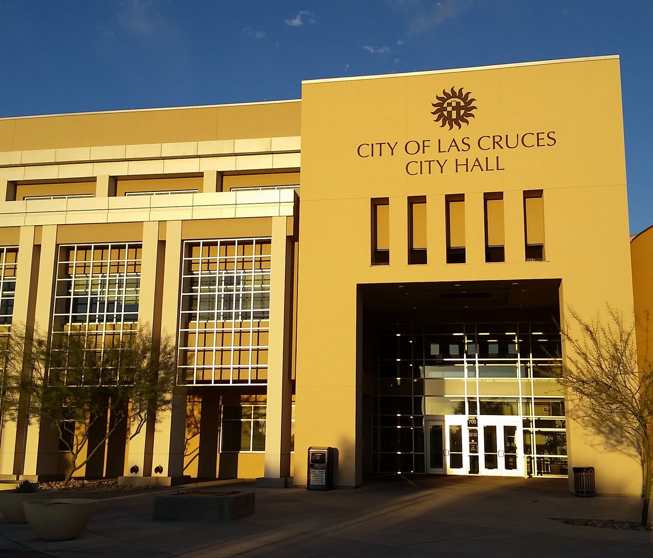 Former assistant attorney sues City of Las Cruces alleges wrongful