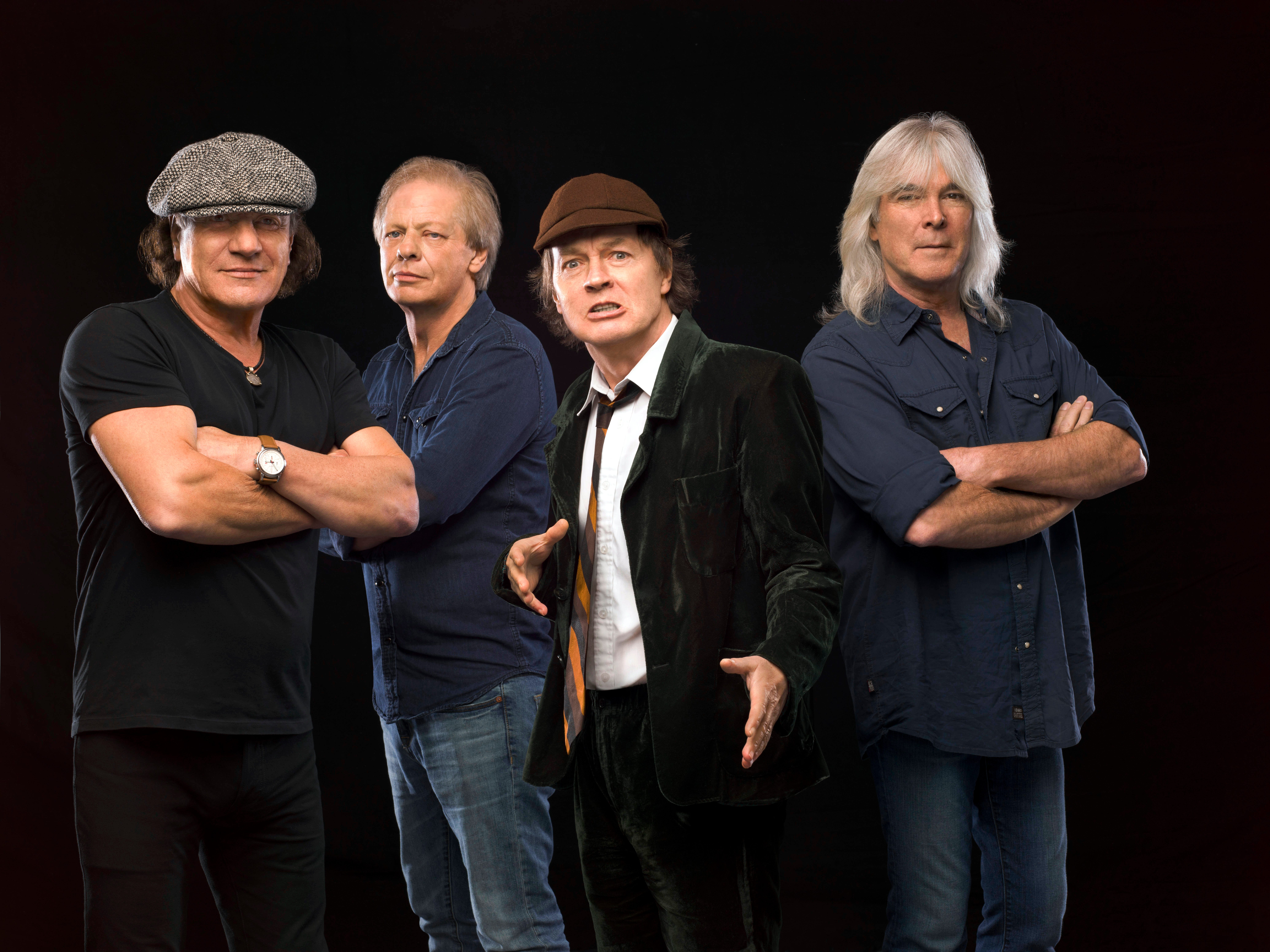 AC/DC bassist Cliff Williams of Fort Myers announces