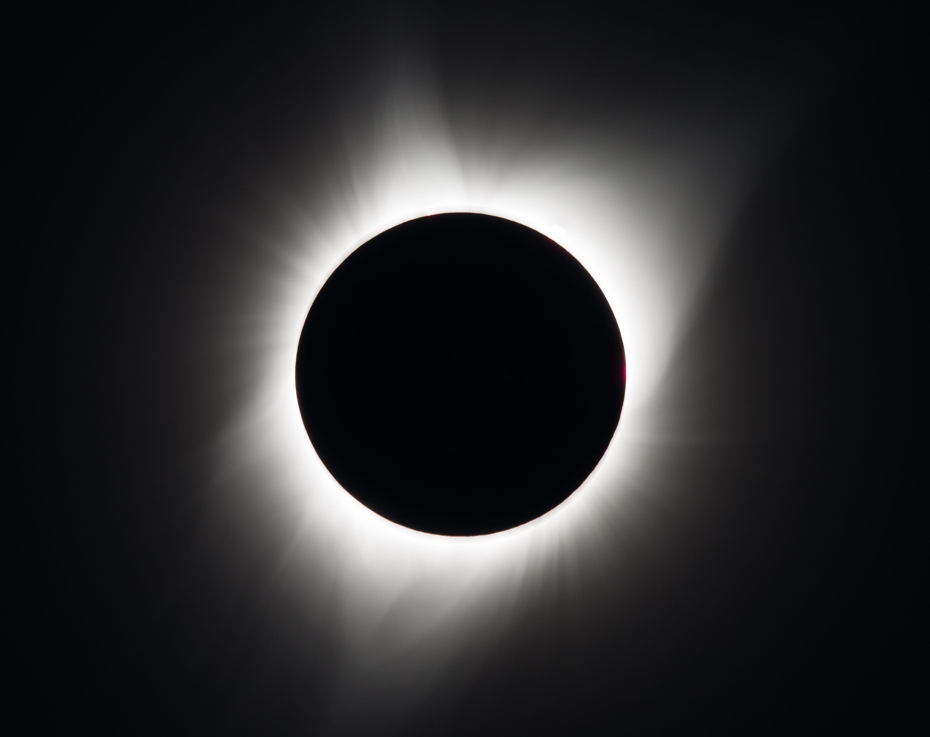 https://www.gannett-cdn.com/media/2017/08/21/TennGroup/Nashville/636389326133810240-A-total-solar-eclipse-is-seen-on-Monday-August-21-2017-above-Madras-Oregon..jpg