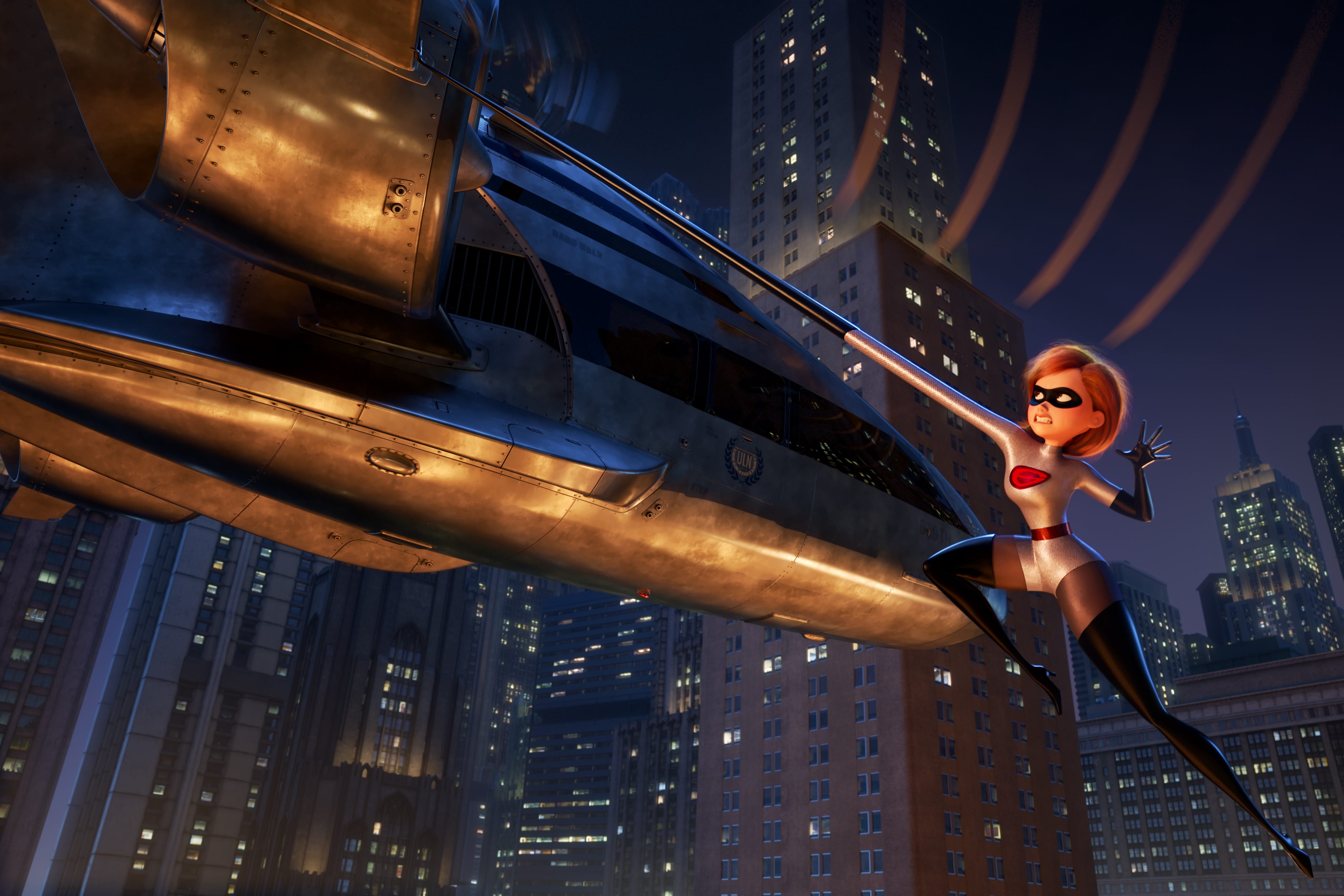 Incredibles 2 Disney Issues Seizure Warning About Flashing Lights