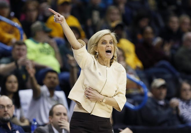 Coaching legend Mulkey bound for LSU, leaving a Big 12 power void