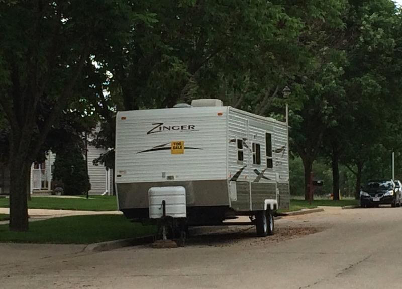 can i park a travel trailer on the street