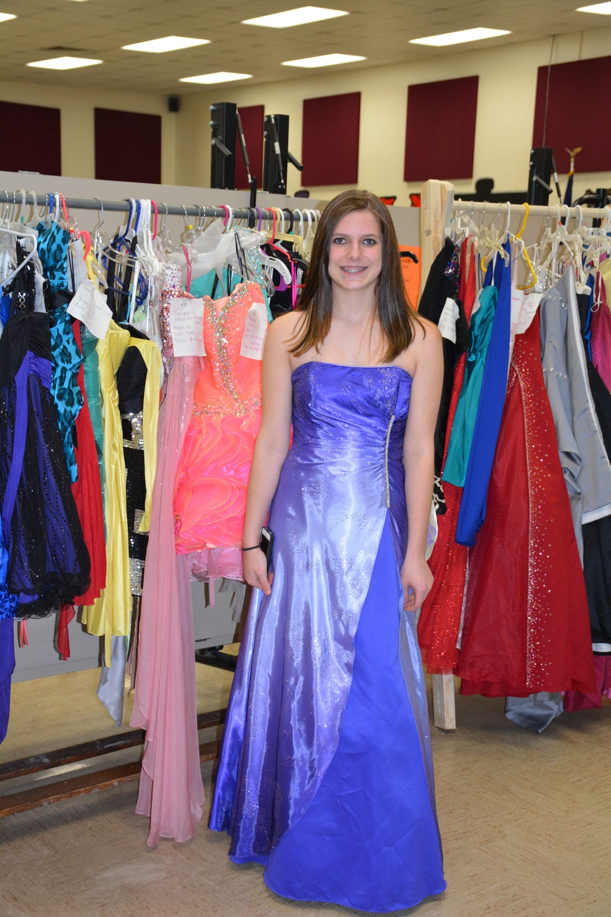 consignment shops that buy prom dresses