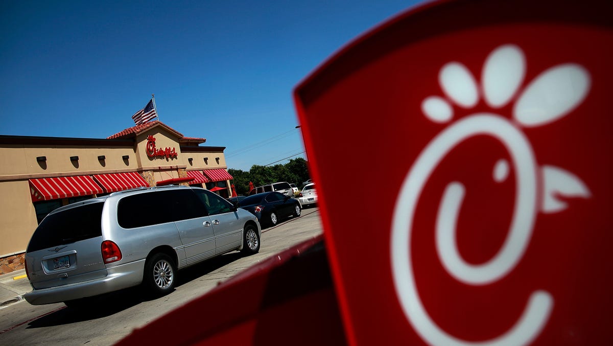 Nedsænkning dis fødsel Your Say: Chick-fil-A hits hot water again