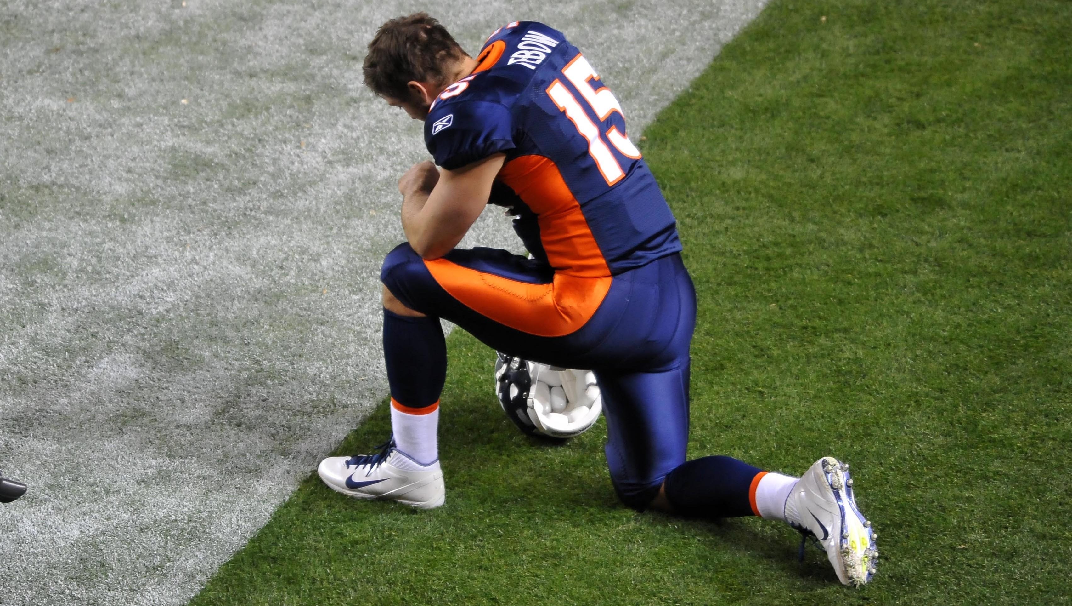 Tim Tebow prevails in trademarking 'Tebowing'