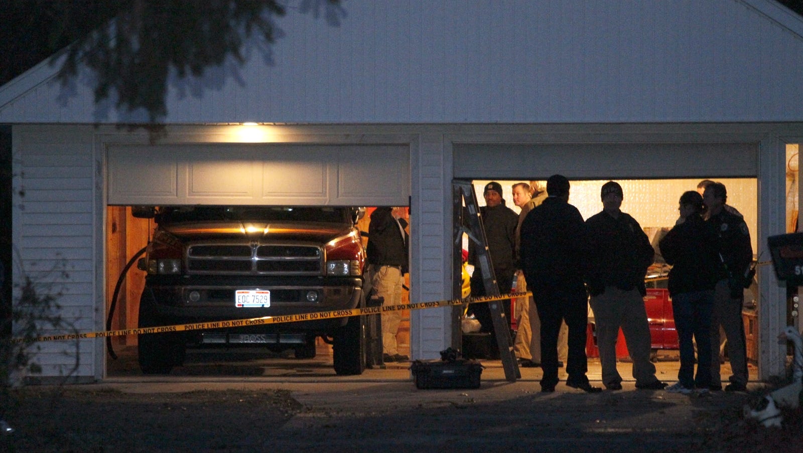 Murder-suicide Eyed In Deaths Of 5 In Ohio Garage