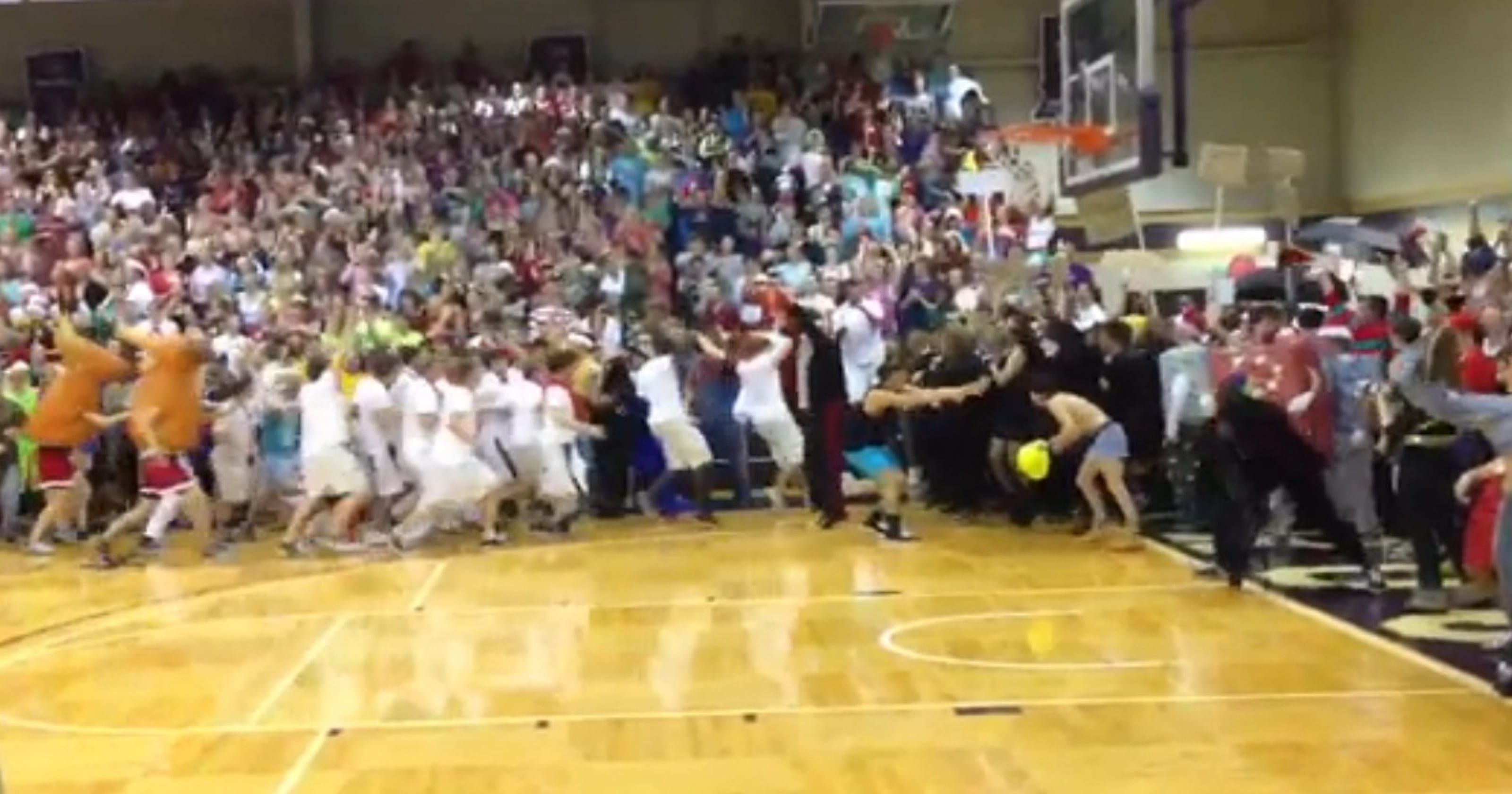 Taylor University's 'Silent Night' game is tremendous (VIDEO)