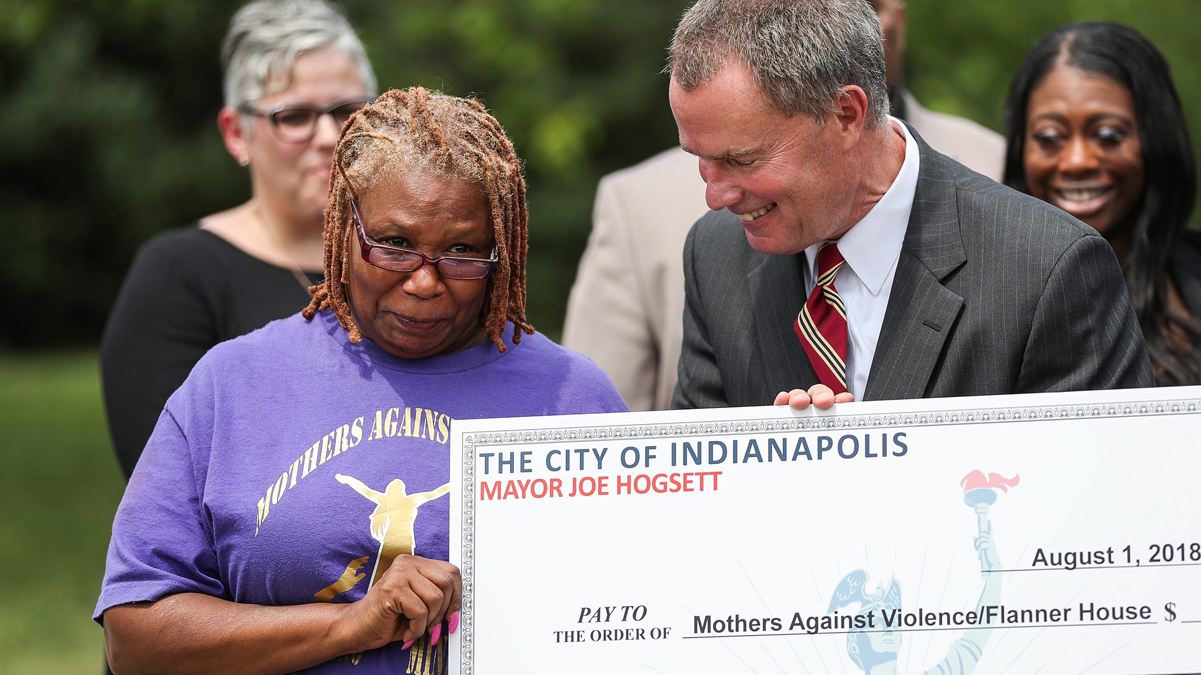 Indianapolis crime Mayor awards 300,000 in violence prevention grants