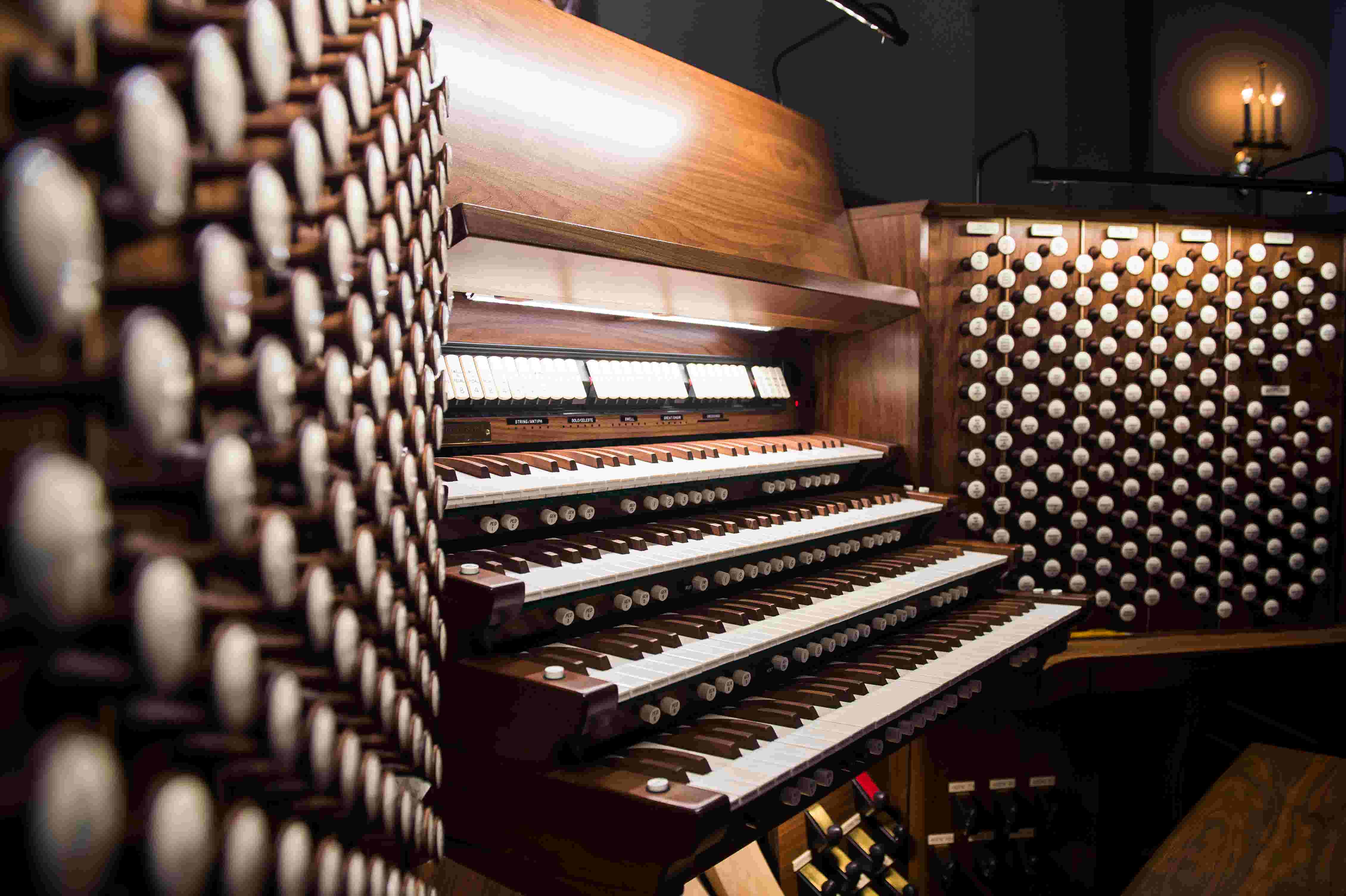 hanover-church-is-home-to-the-10th-largest-pipe-organ-in-the-world