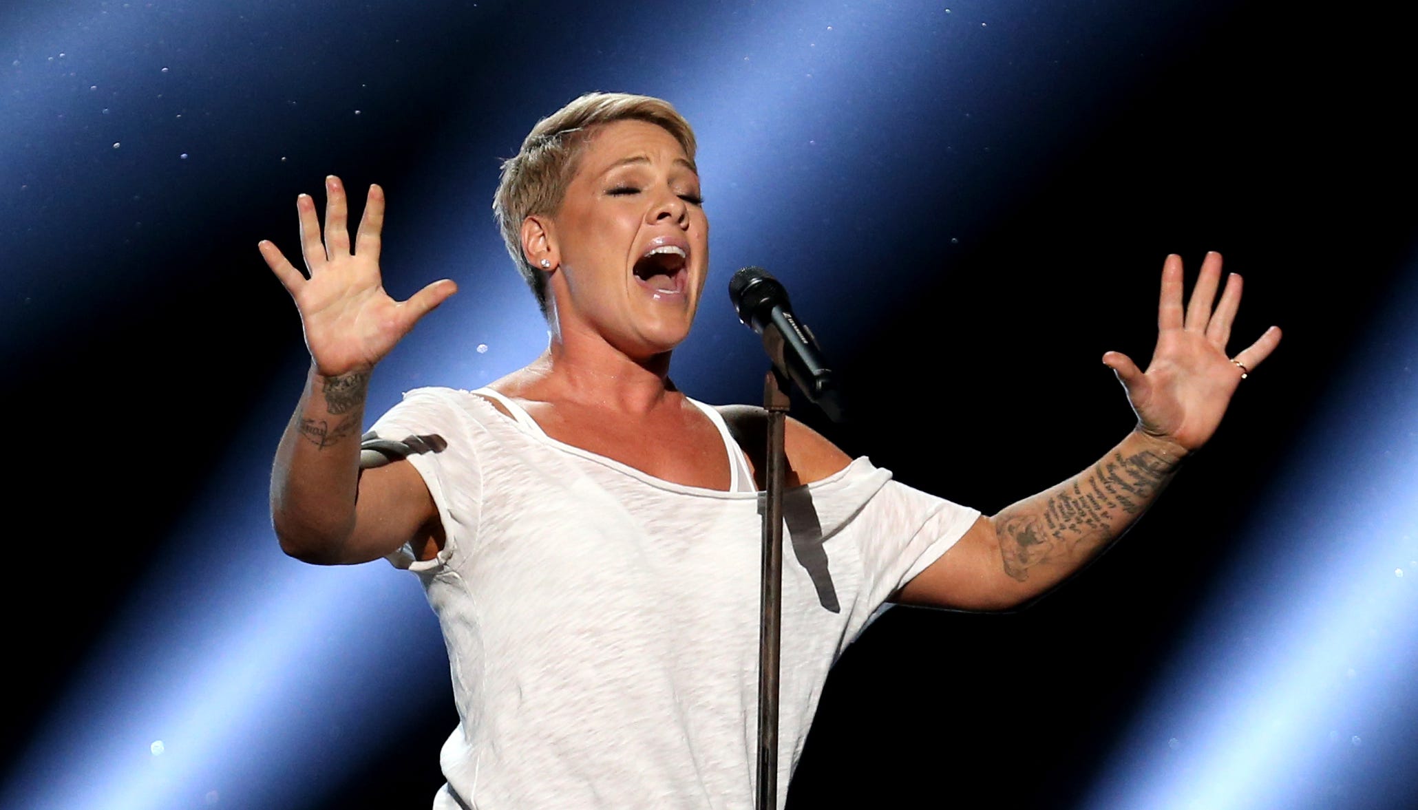 Pink cancels 4th Sydney concert, vows to be on stage Saturday