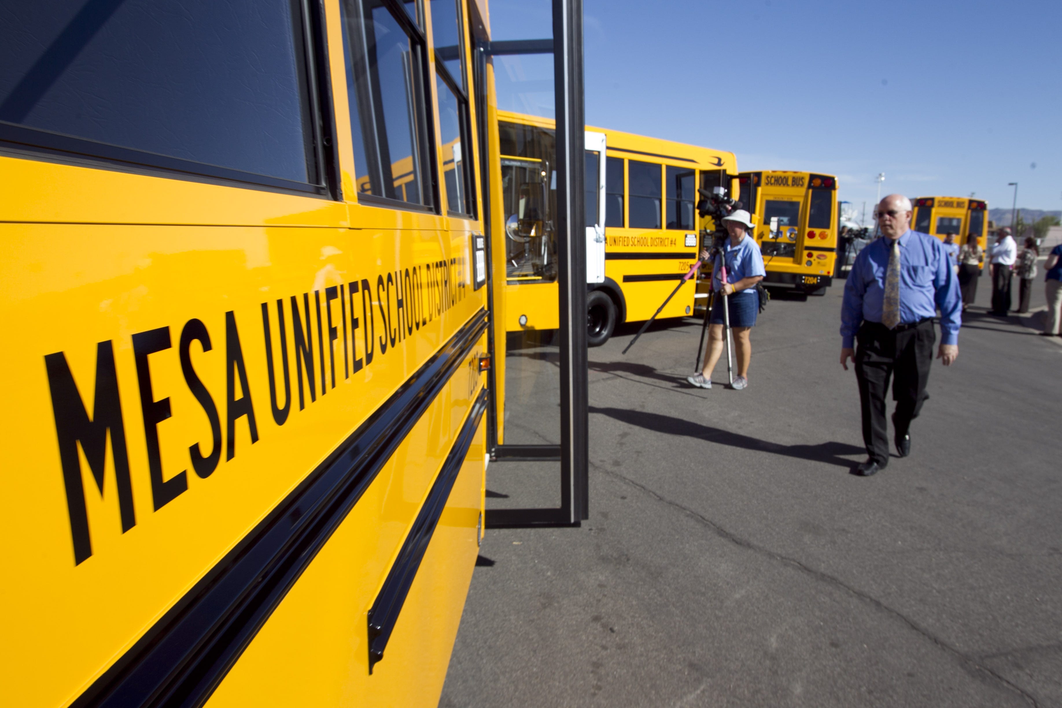 Mesa Public School Buses Without Air Conditioning