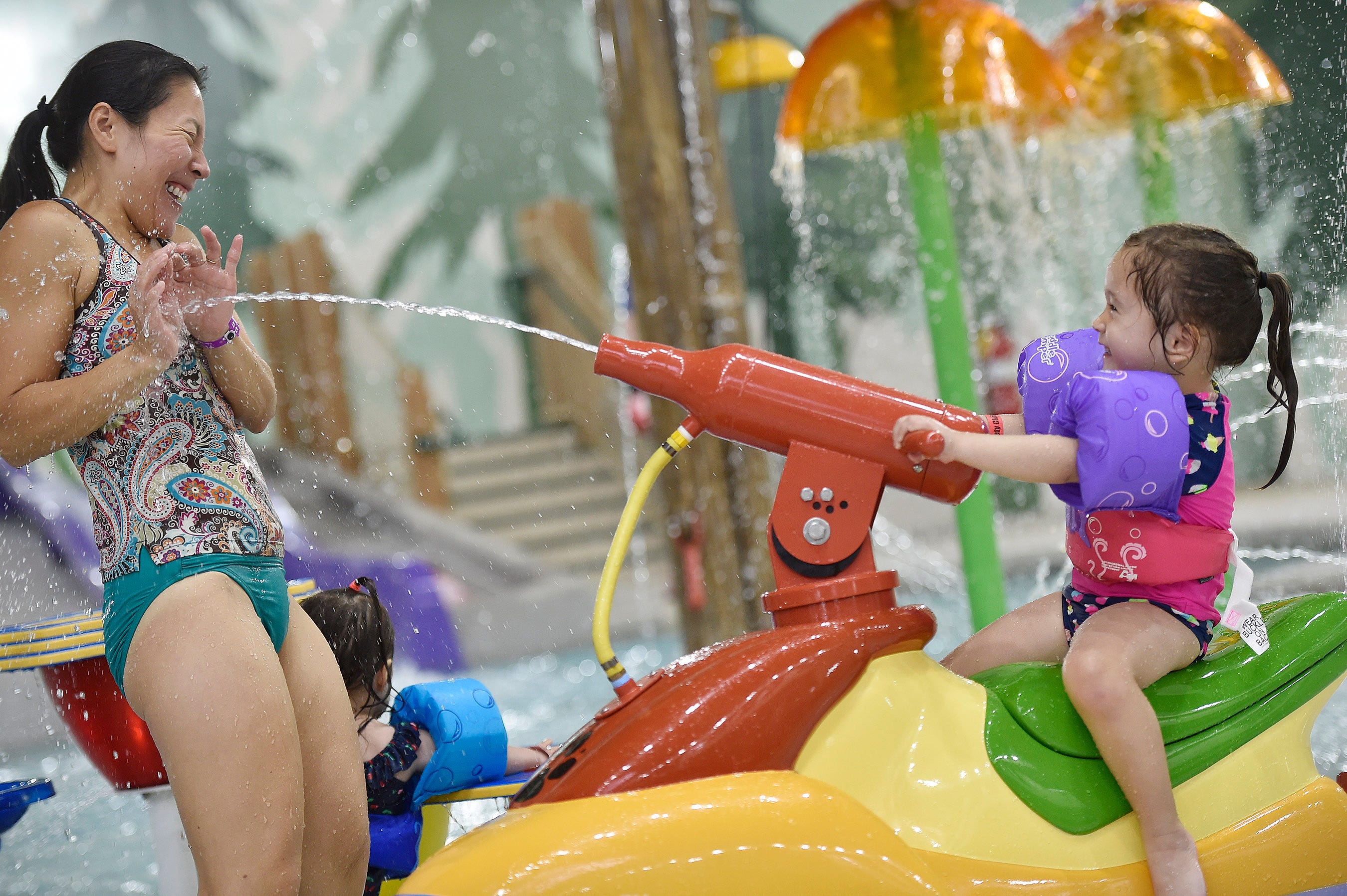 Indoor Waterparks In Wisconsin Great Family Recreation In Winter