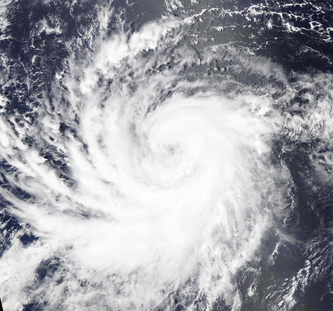 Maui hurricane National Weather Service posts watch for Hawaii island