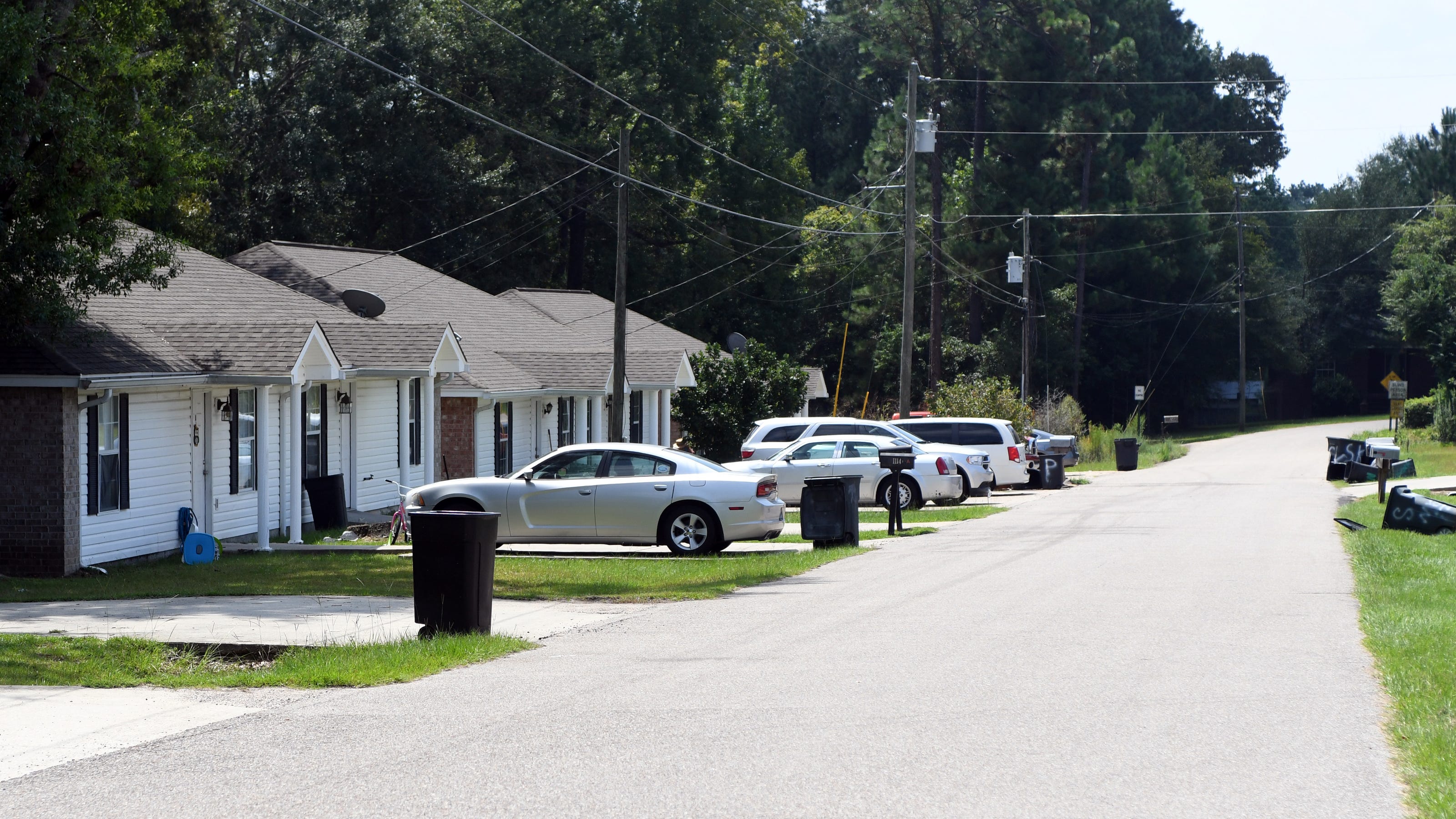 Discrimination lawsuit filed over Lamar County garbage policy