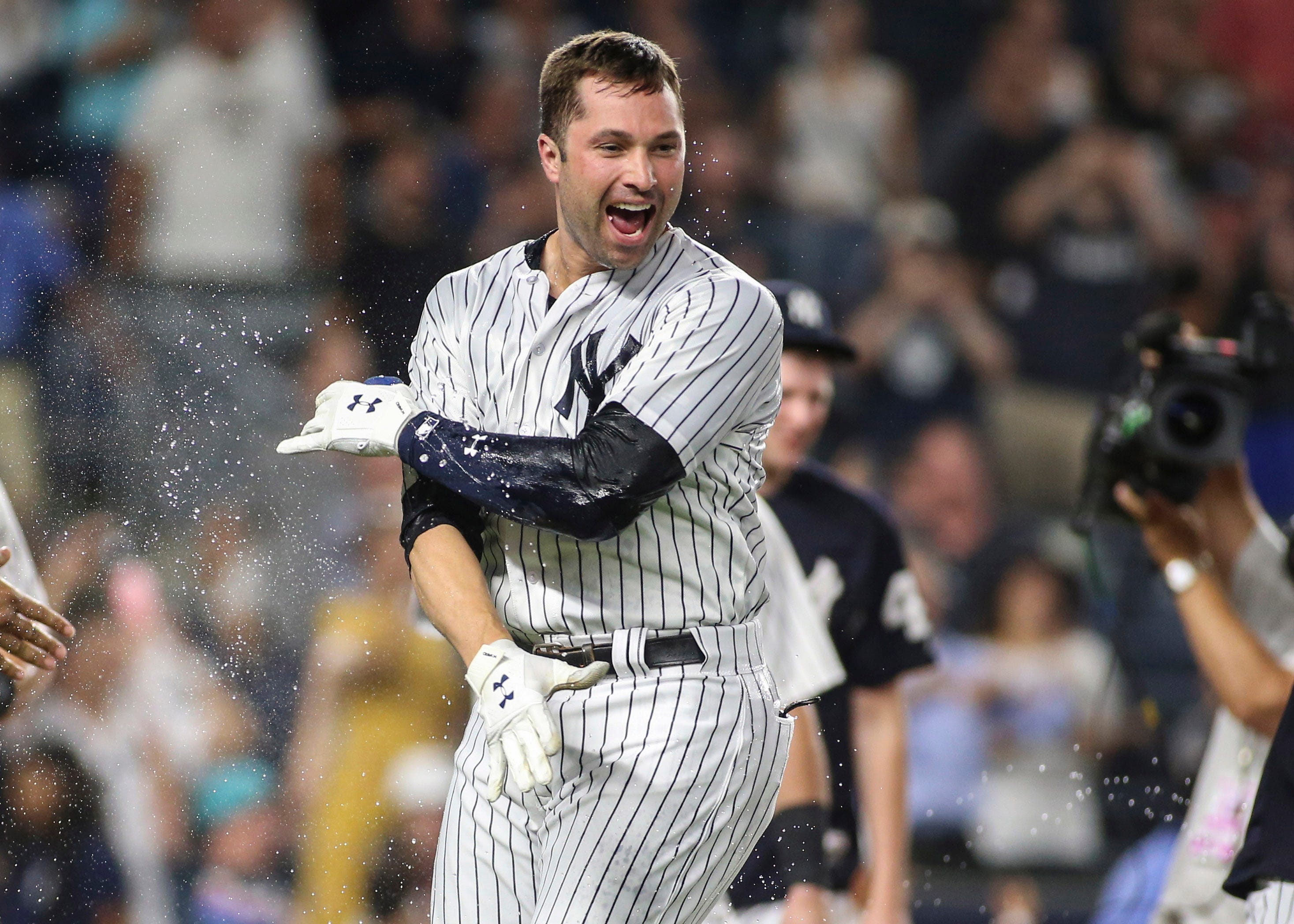 neil walker yankees jersey