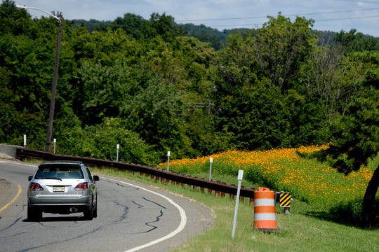 Four People Injured In Montvale Nj Crash On Parkway Identified