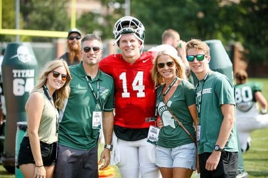 tOfficial 2019 MSU Football Thread - Year 6 of the Brandon Sowards Experience - Page 4 C0f97aa8-dada-42cc-ab08-0e52273a0357-Brian_Lewerke_and_family