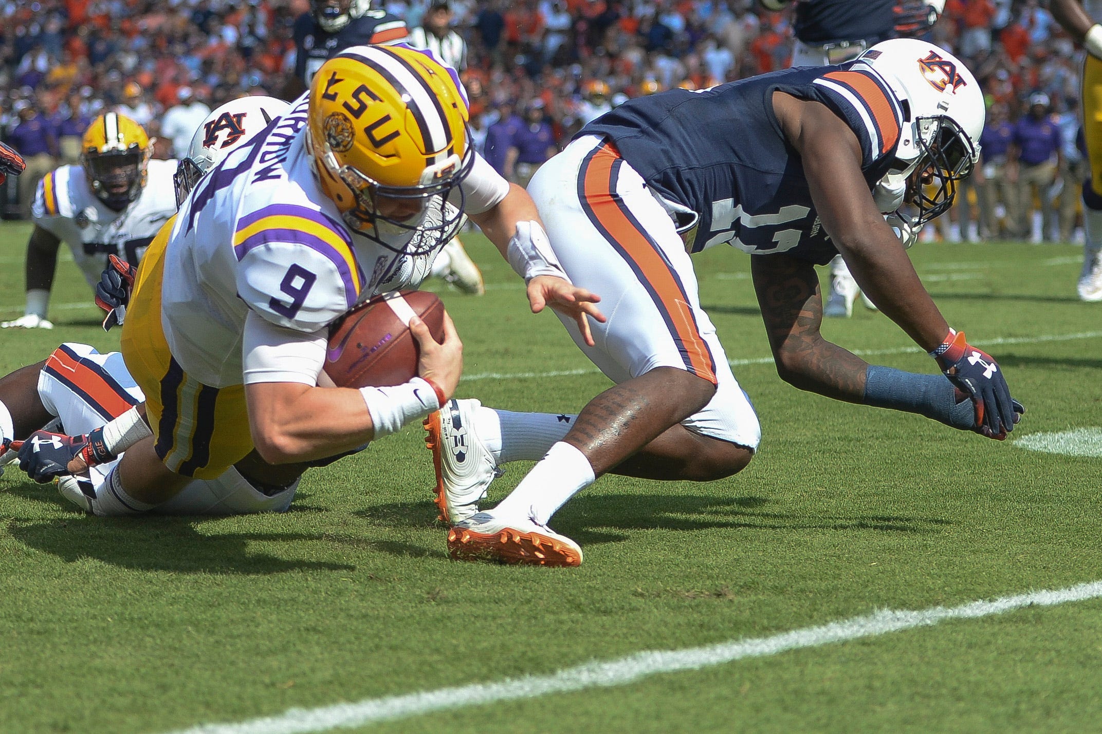 LSU Vs. Auburn Football: Social Media Reactions To Winning Field Goal