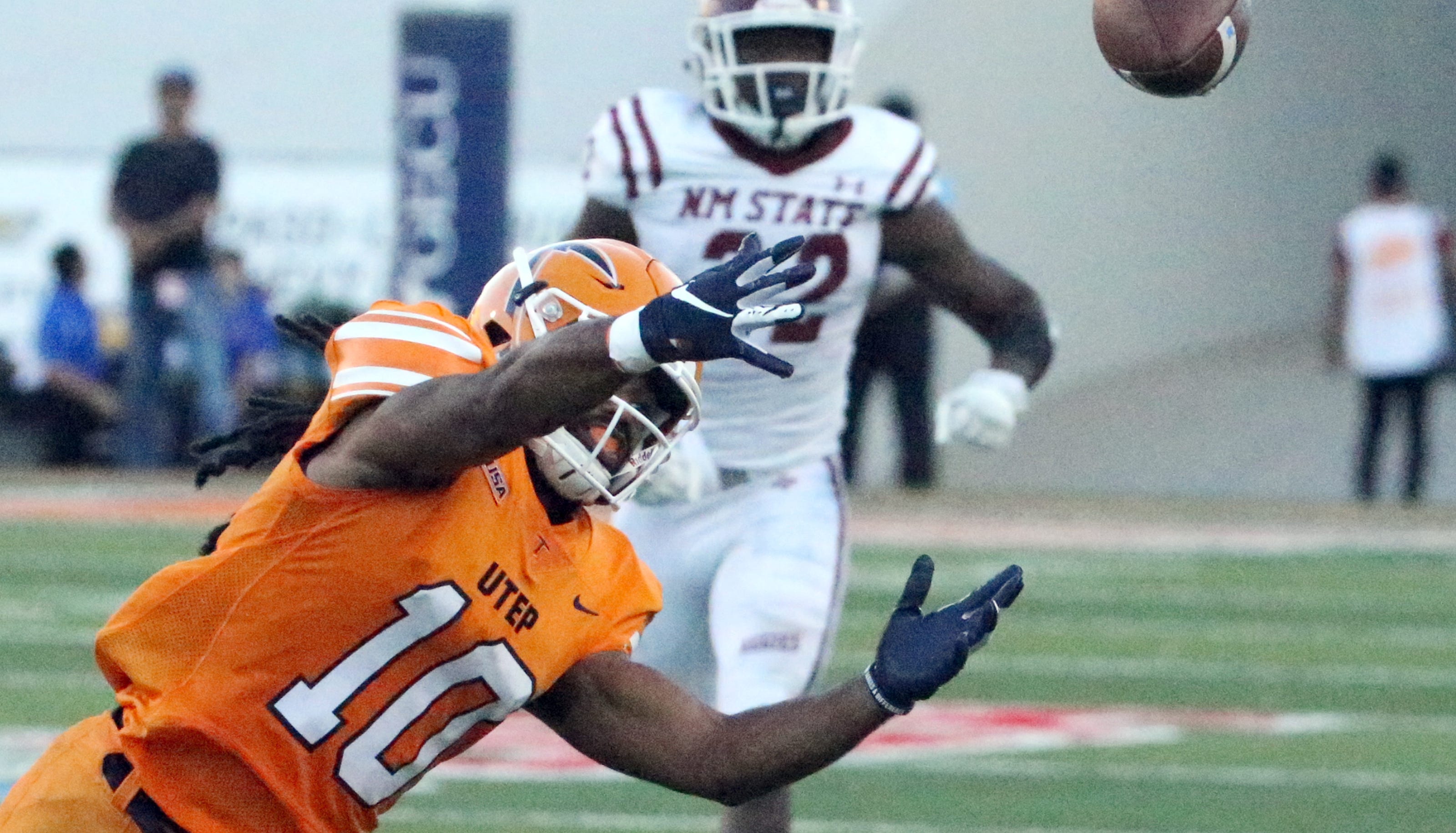 UTEP football live coverage of Miners vs. New Mexico State in the Sun Bowl