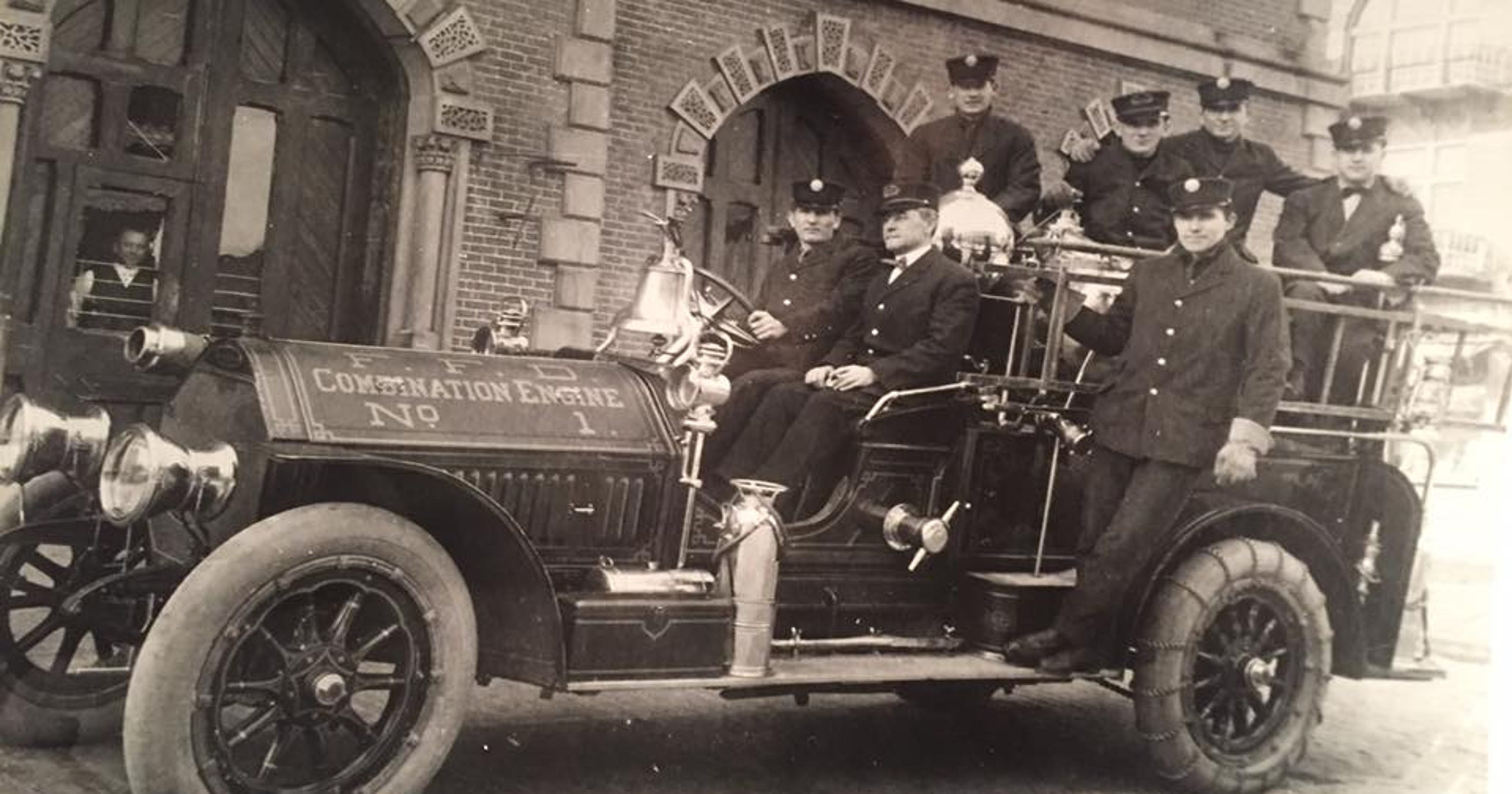 History Spotlight: Fire engine, early 1900s