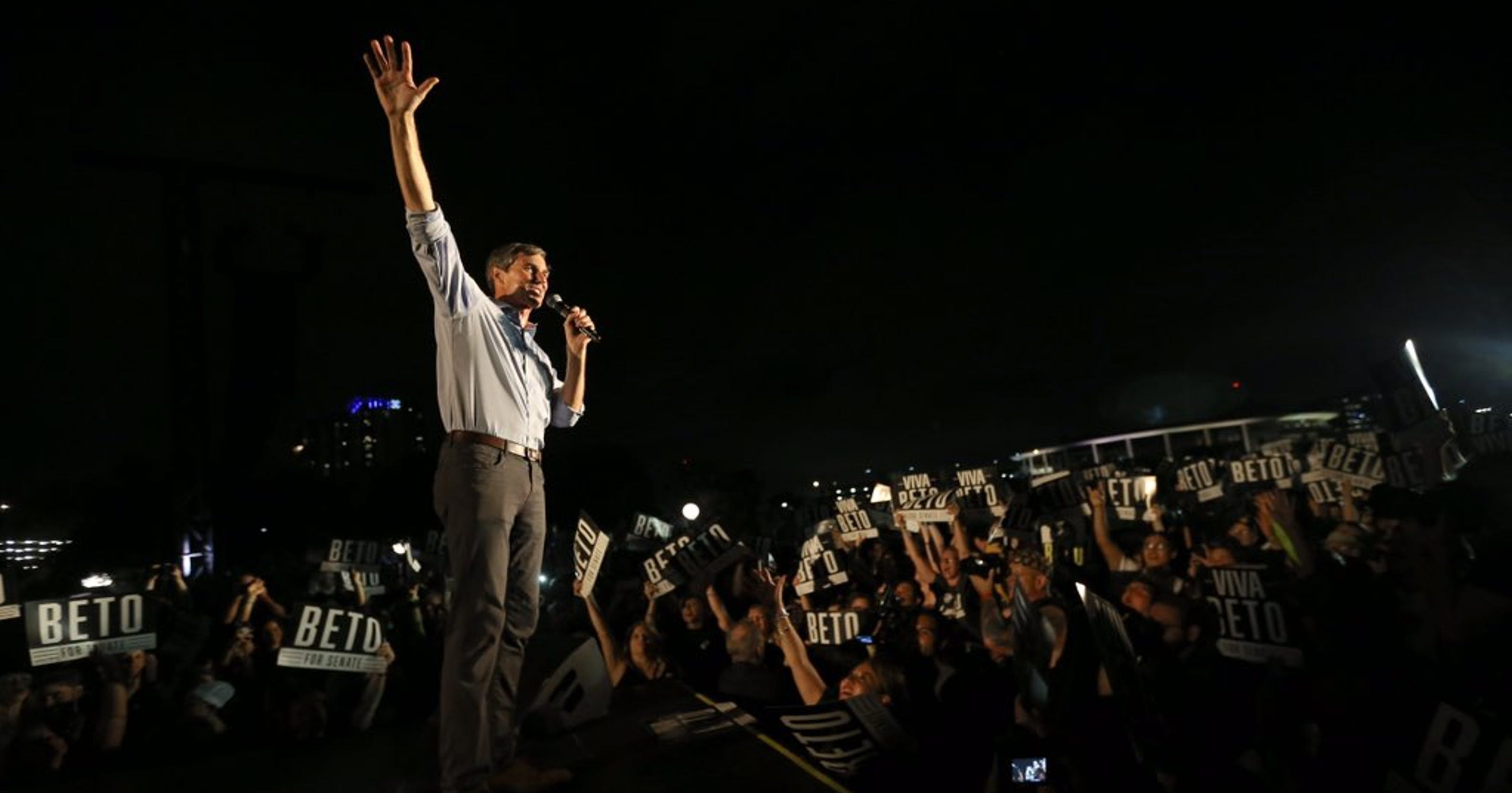 Beto Willie Nelson Fans Pack Turn Out For Texas Rally In Austin - 