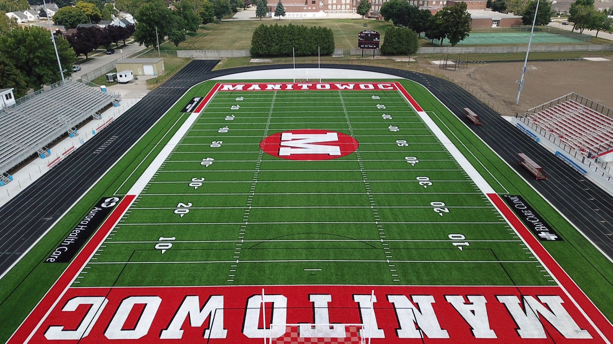 Manitowoc Lincoln High School Athletic Director Steavpack is retiring