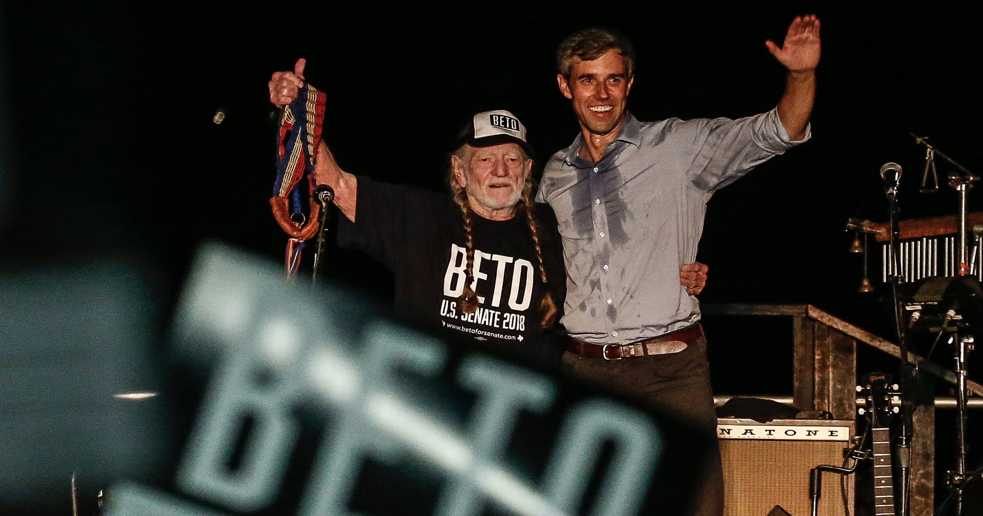 Willie Nelson Rallies For Beto Orourke In Texas With New Song 