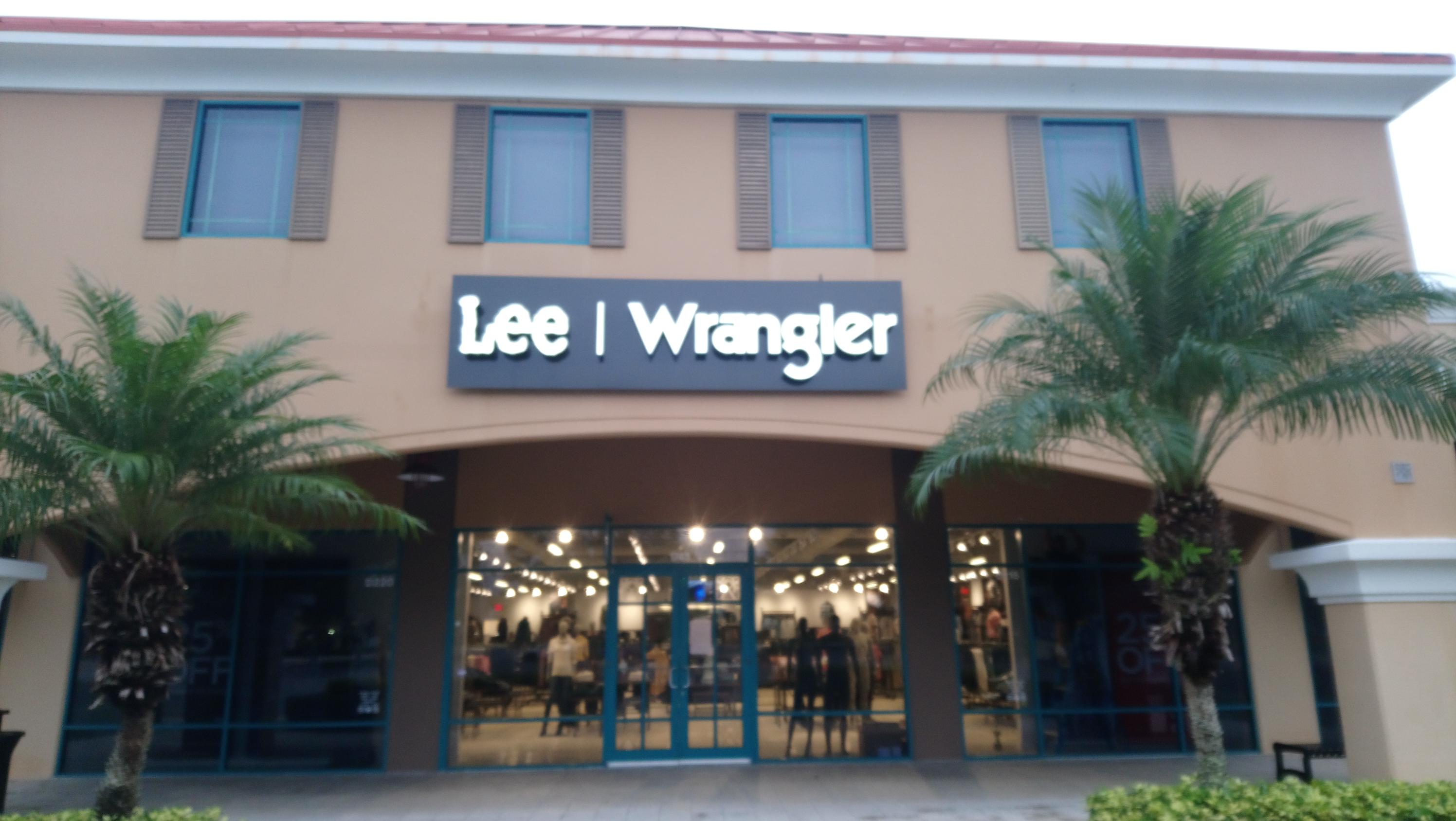 wrangler outlet mall