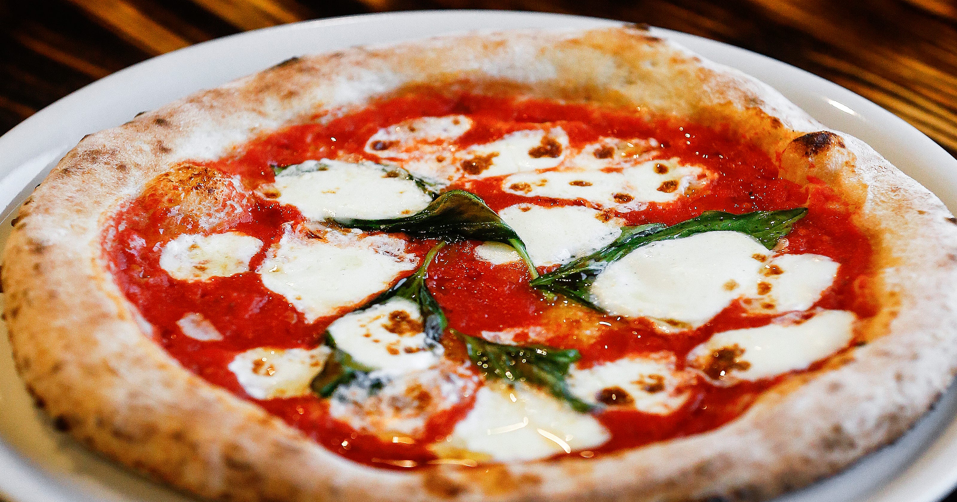 Authentic Neapolitan Pizza Comes To Crosstown Concourse