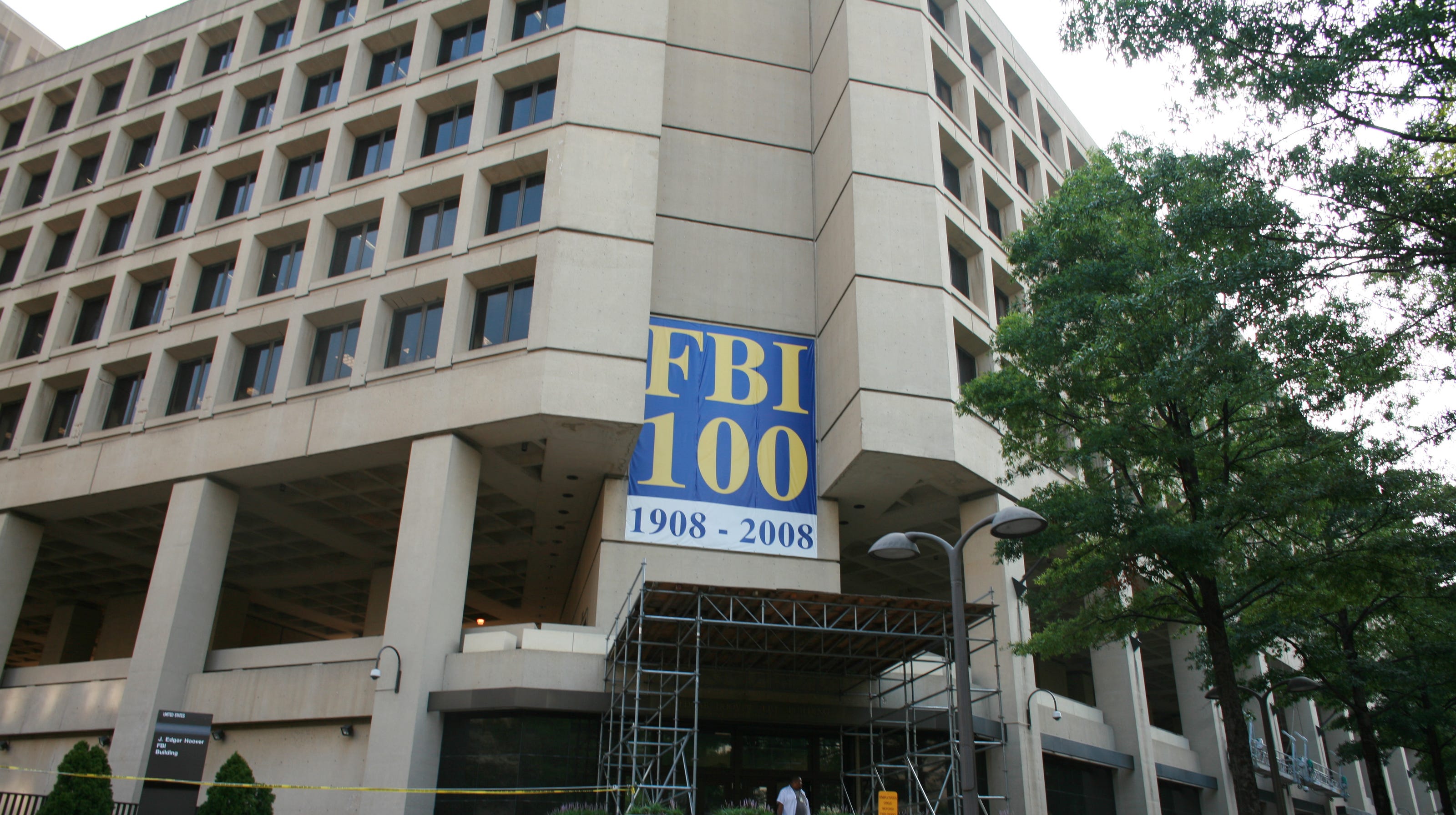 FBI headquarters House Democrats call for answers on Trump plans