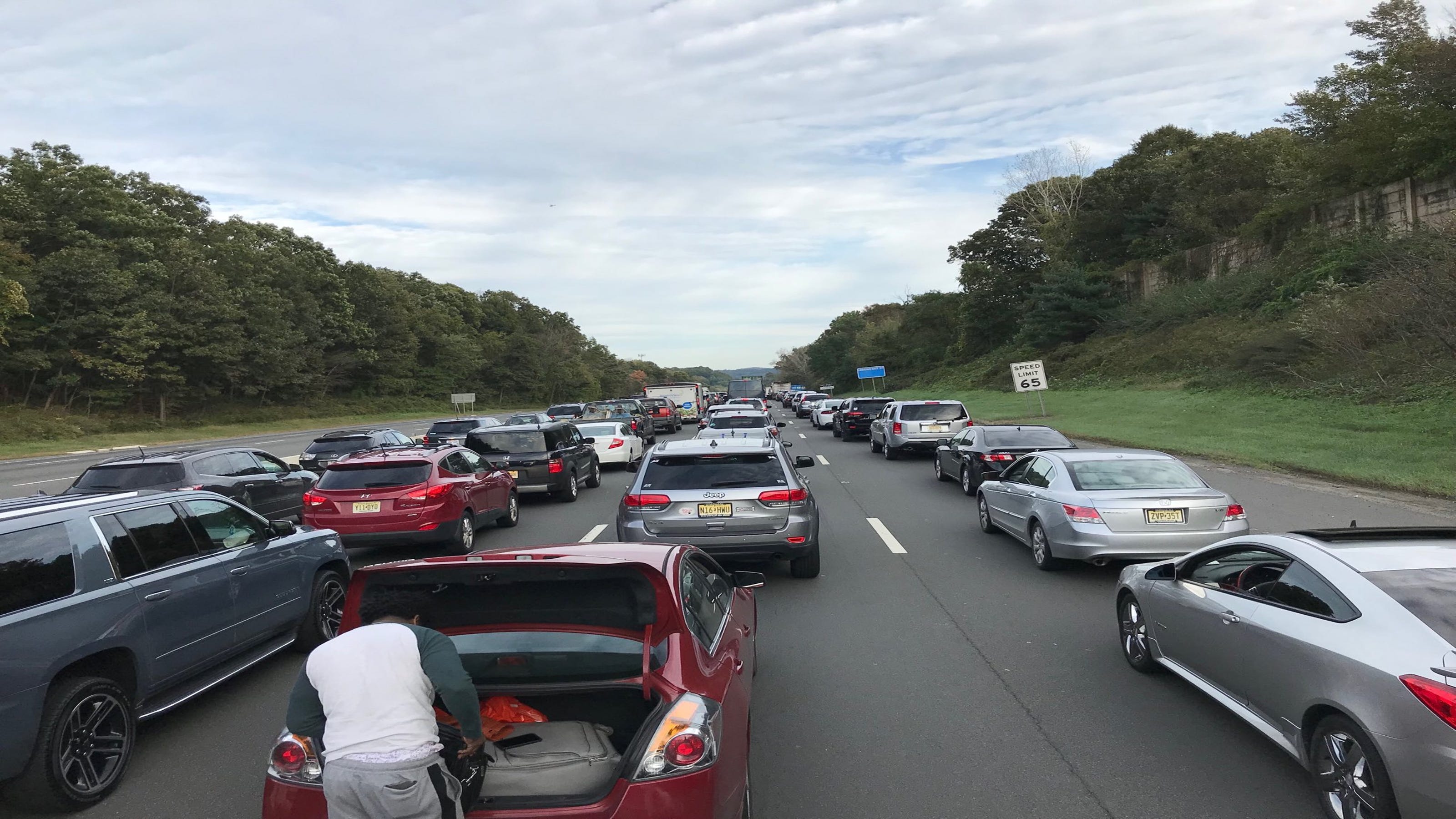 Route 80 East in Rockaway NJ in gridlock after serious accident