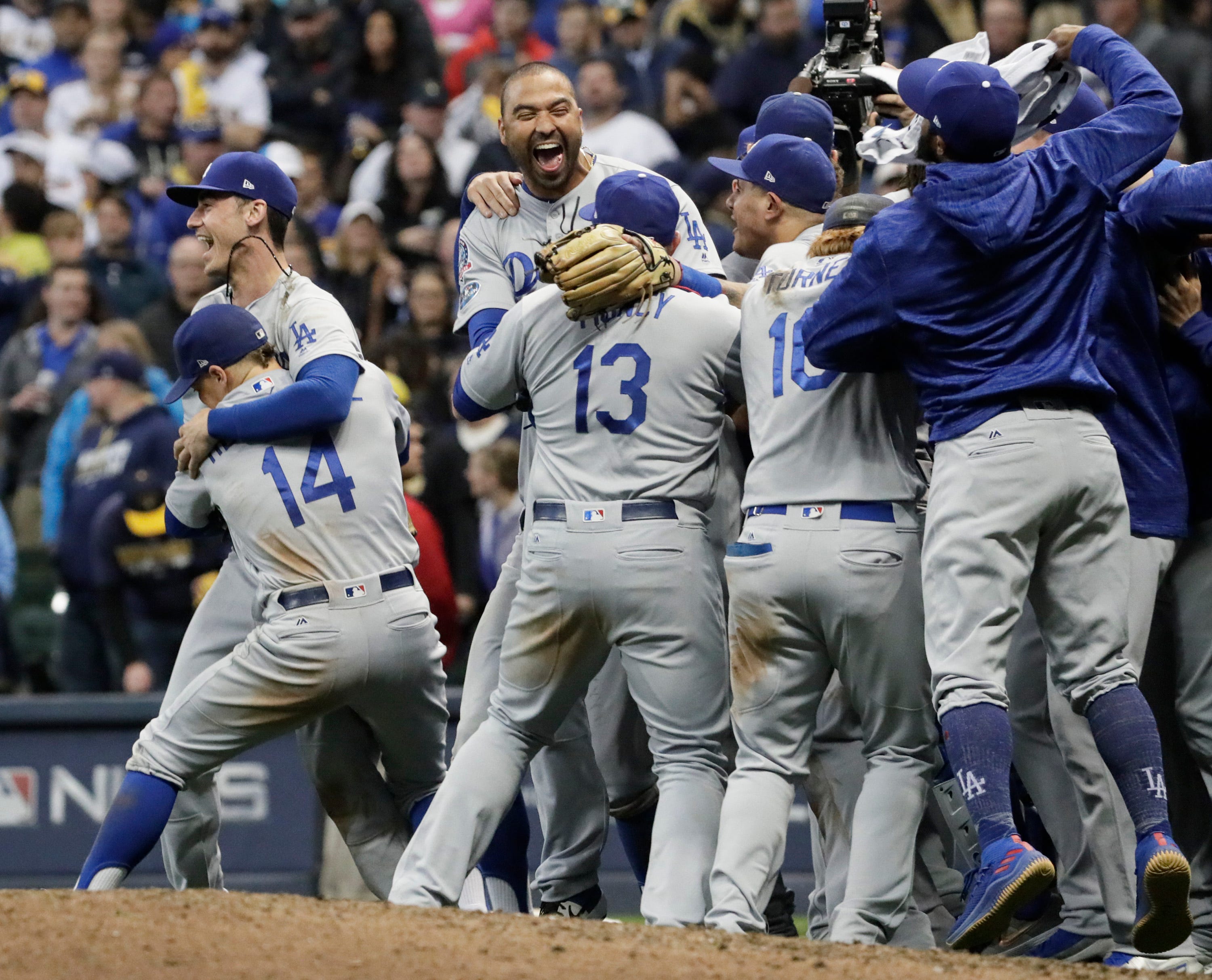 Saturday's NLCS: Los Angeles Dodgers Win Game 7, National League Pennant