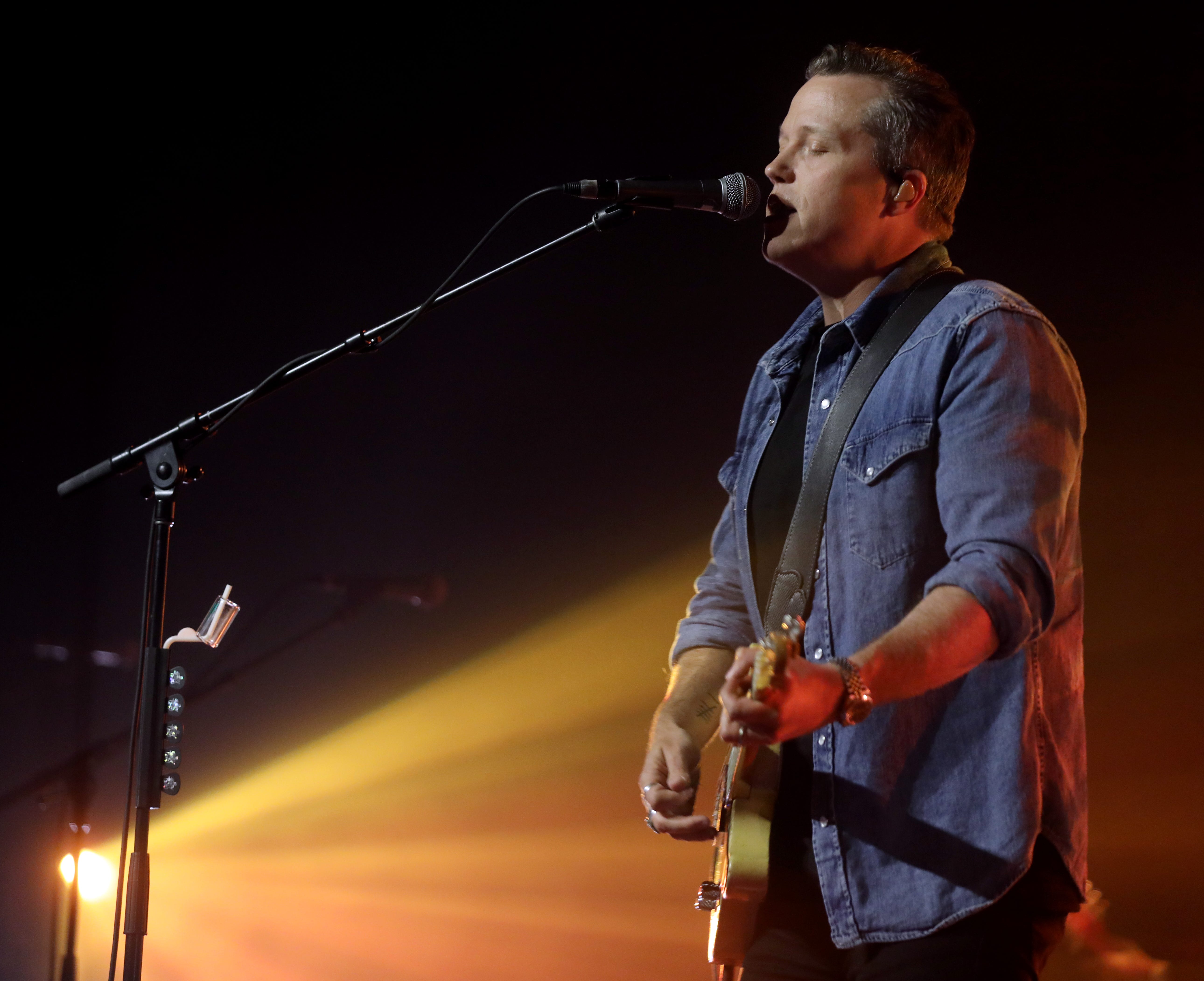 Jason Isbell back 'home' at Nashville's Ryman; see show's setlist