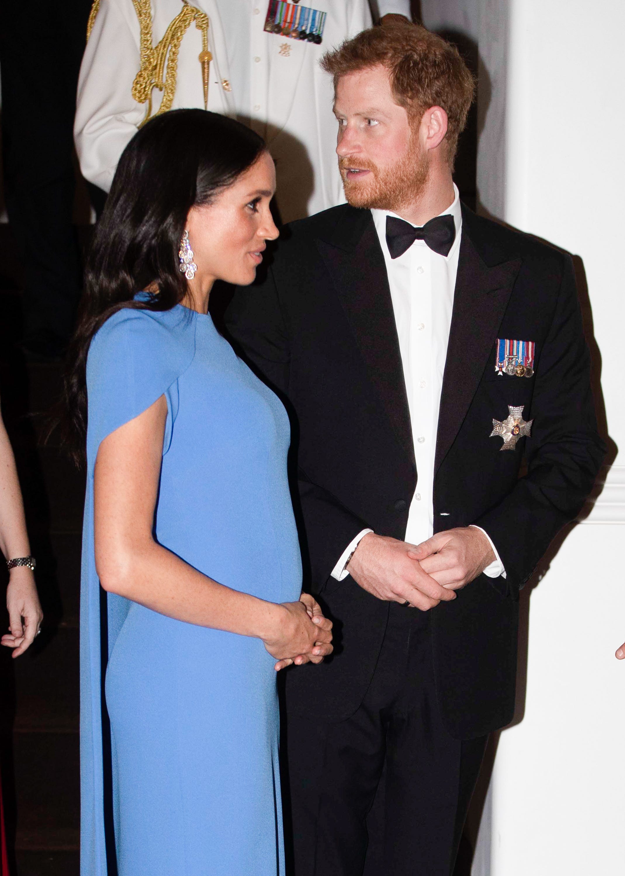 meghan markle safiyaa dress