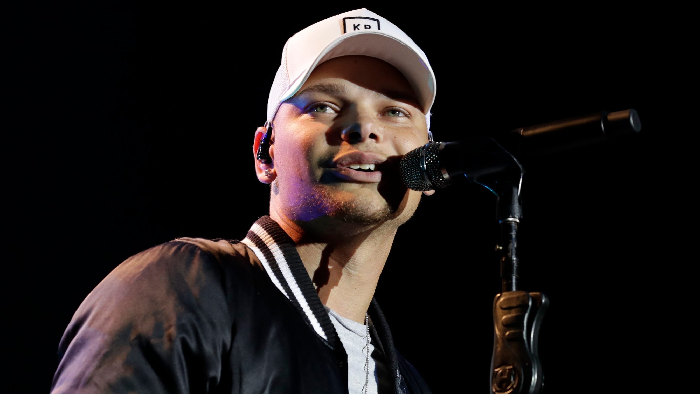 Kane Brown announces 35-city 'Blessed & Free Tour,' with a Milwaukee stop Jan. 20