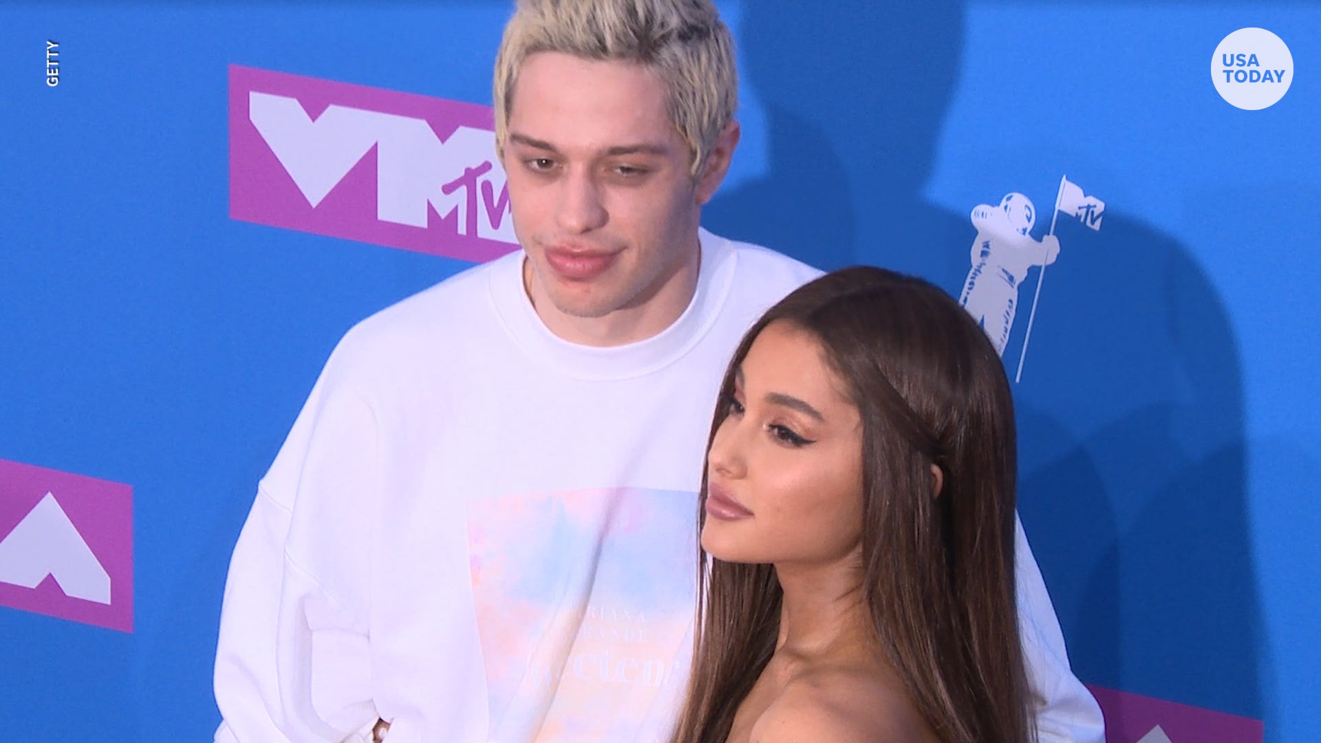 Arianaographic Actress - Ariana Grande claps back at Pete Davidson's 'SNL' proposal