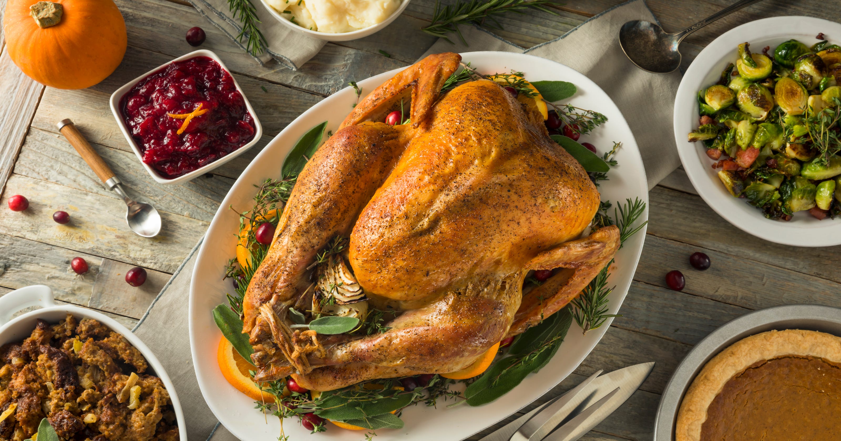 Average Thanksgiving dinner costs a bit less than last year