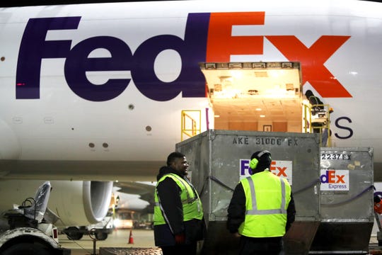 FedEx to offer drop-off, pickup access at Dollar General locations