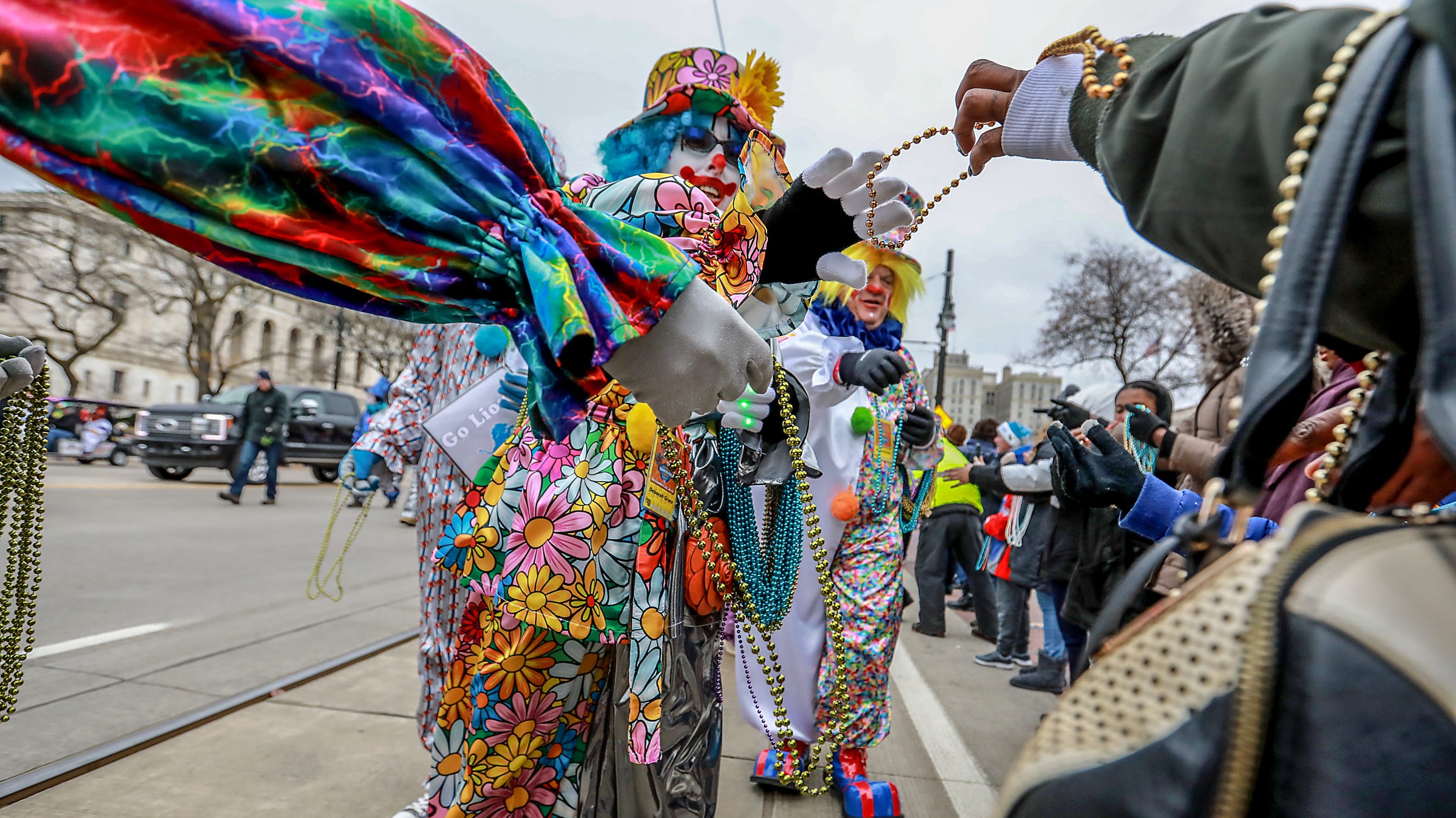 Detroit Thanksgiving parade brings floats, goats, tradition