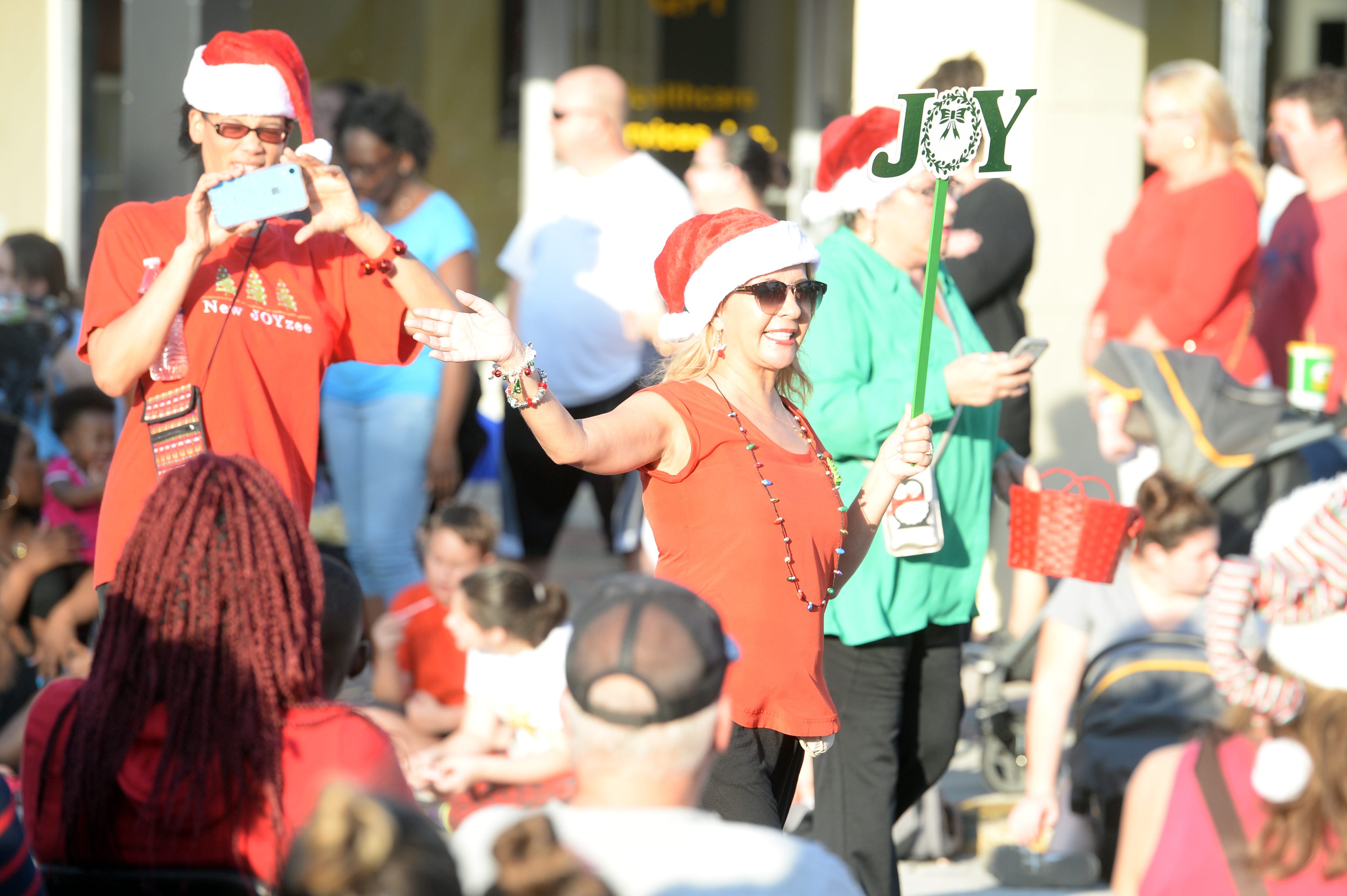 Inman Ac 3018 Christmas Parade 2022 Local Holiday, Christmas Parades Continue Despite Coronavirus Pandemic