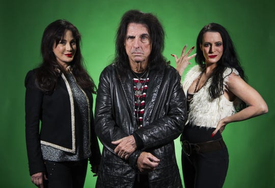 Beasto Blanco Unleashes Alice Cooper S Daughter Calico On The World