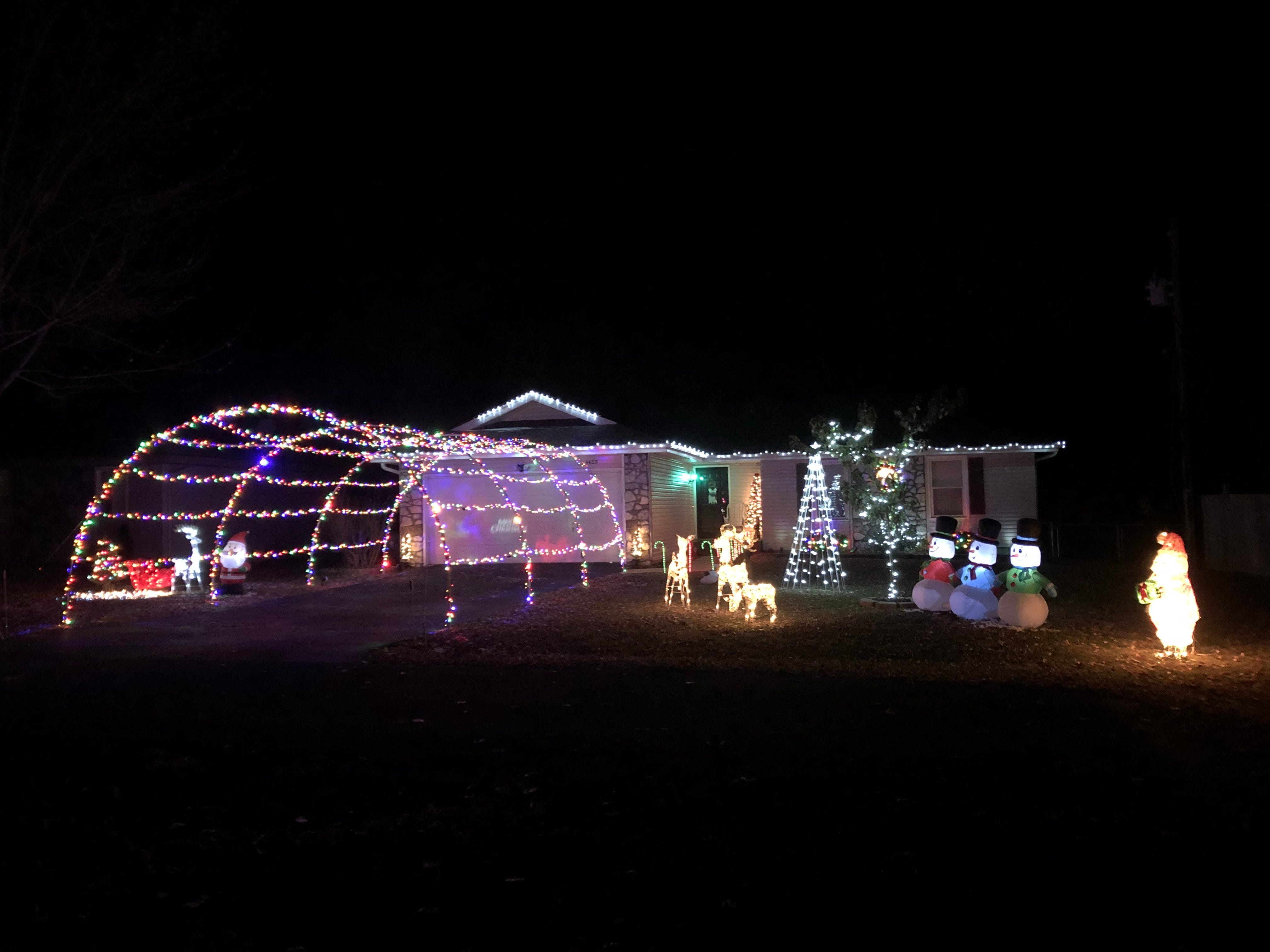 Where Are The Best Christmas Lights Displays In The Ozarks?