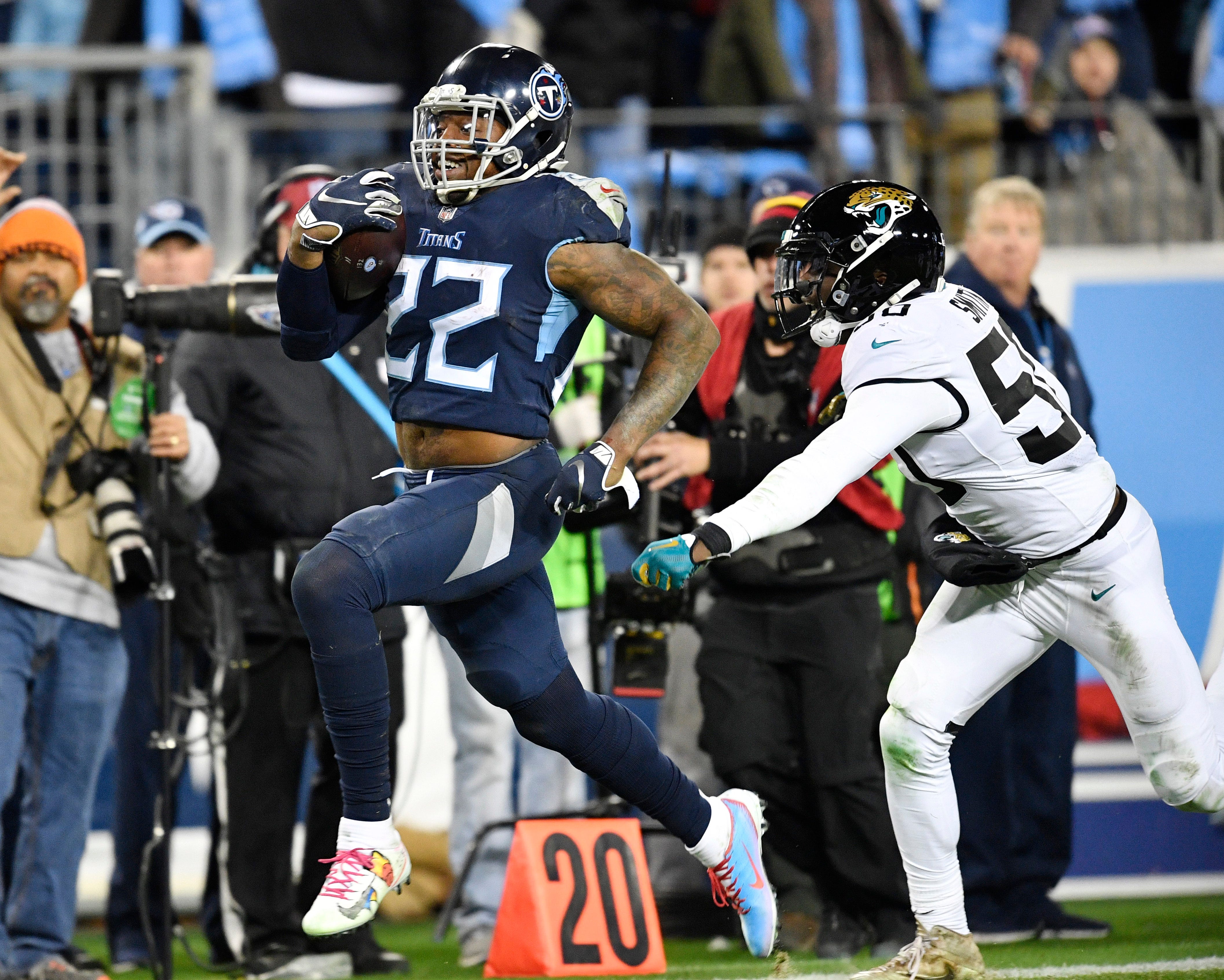 Derrick Henry Stiff-arms His Frustration As Titans Pound Jaguars