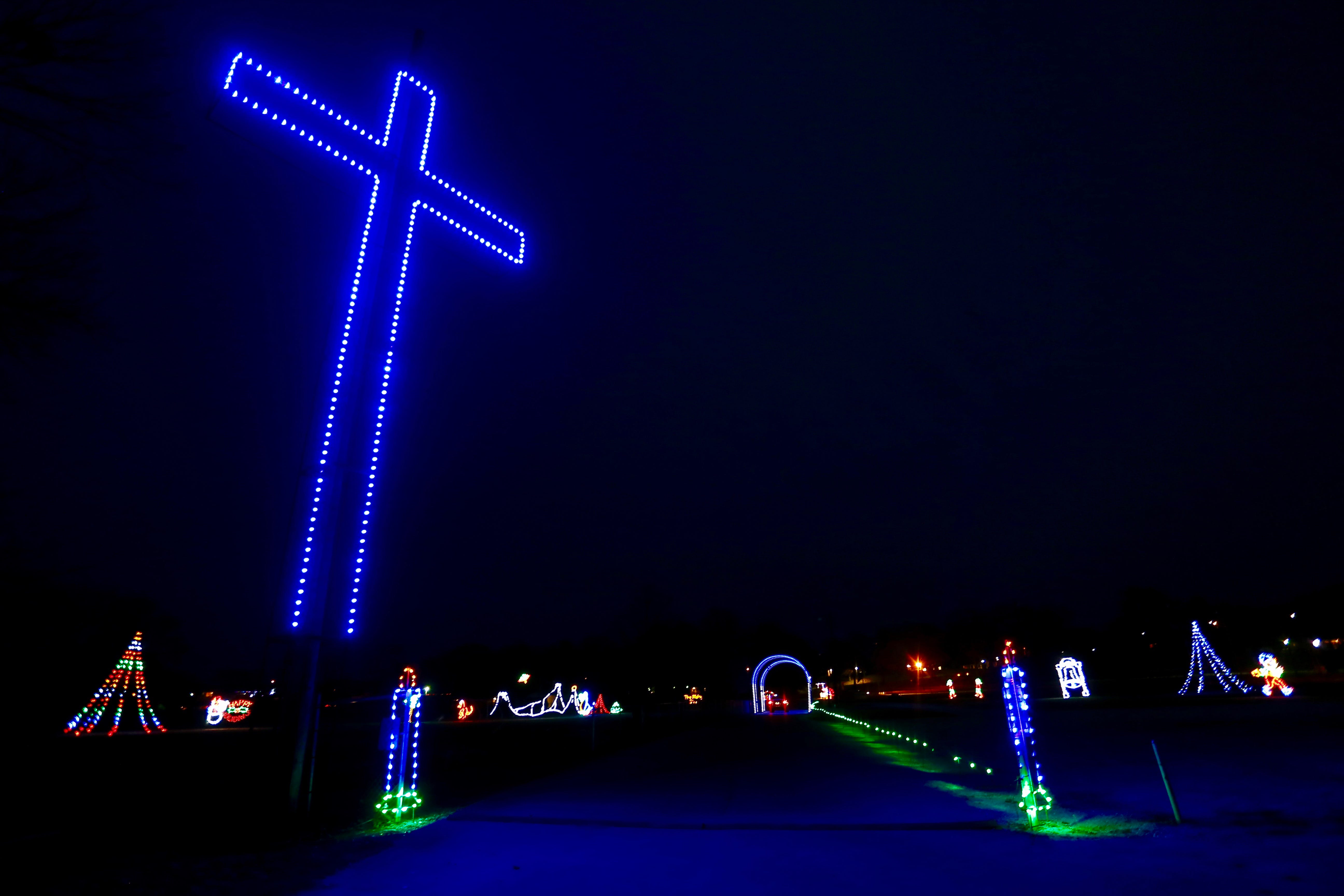 Finley River Park Christmas Lights 2022 Ozark May Remove Cross From Finley River Park Holiday Lights Display