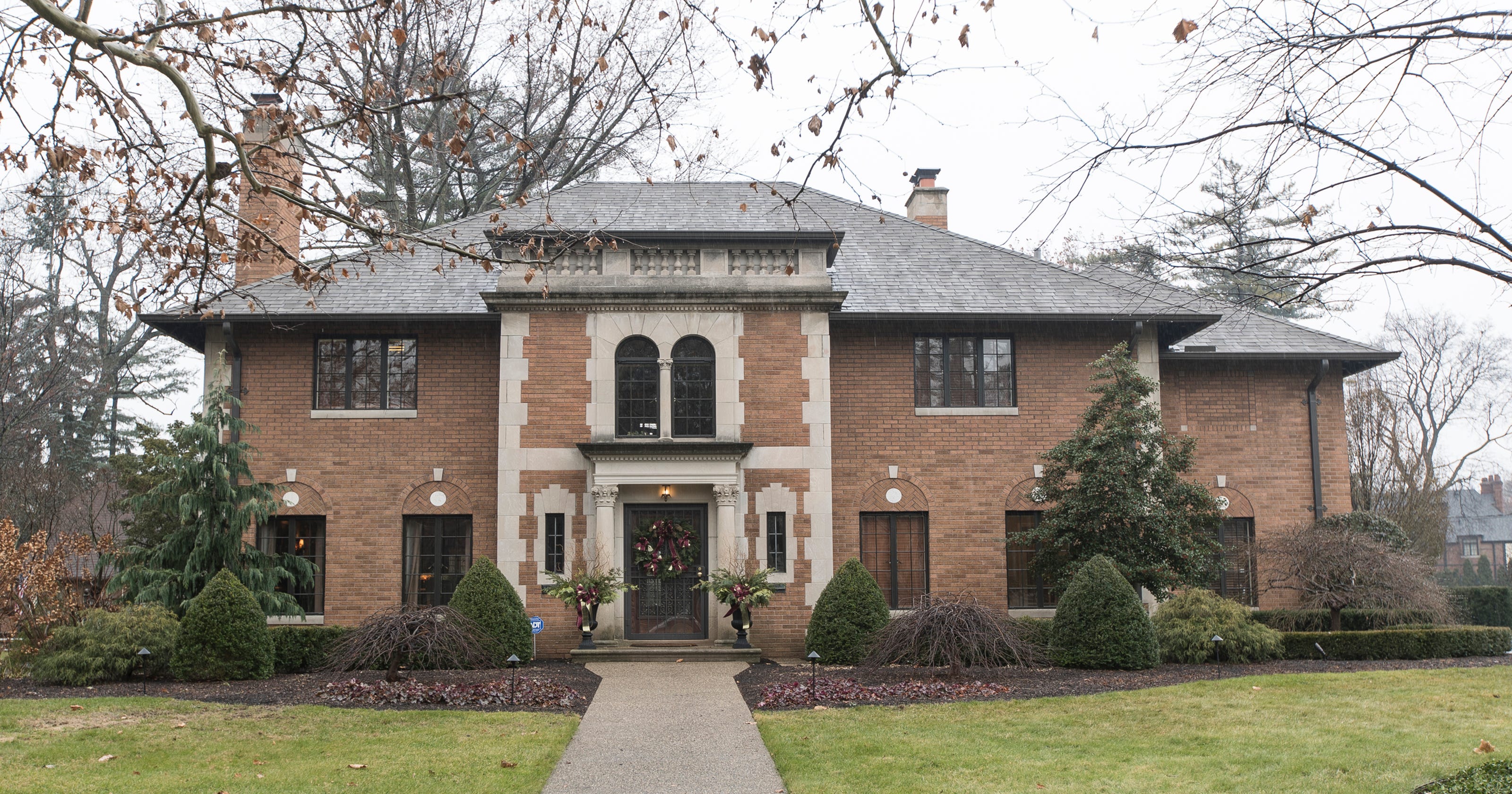 bank houses